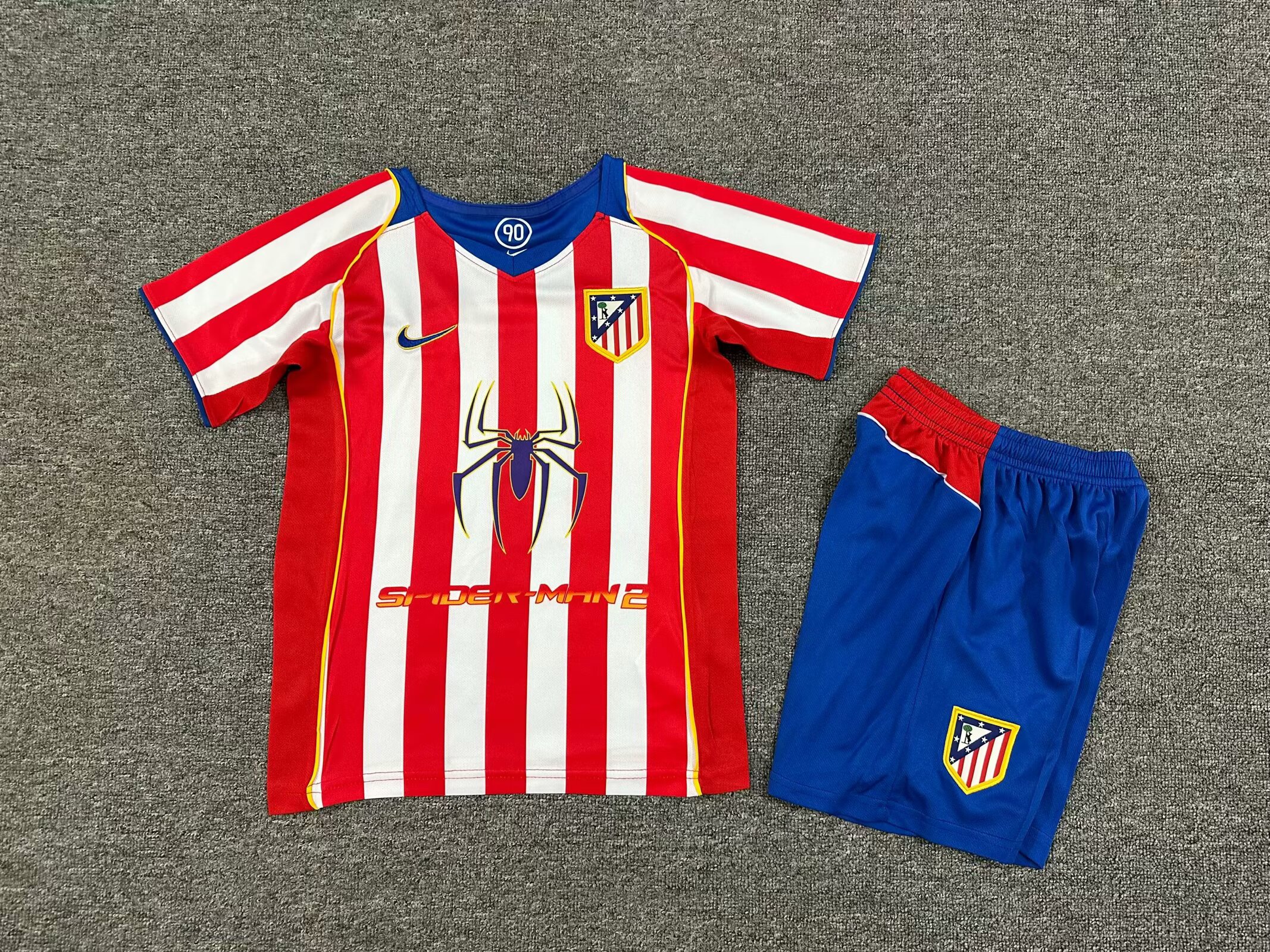 04-05 Atletico Madrid Home Kid Kit