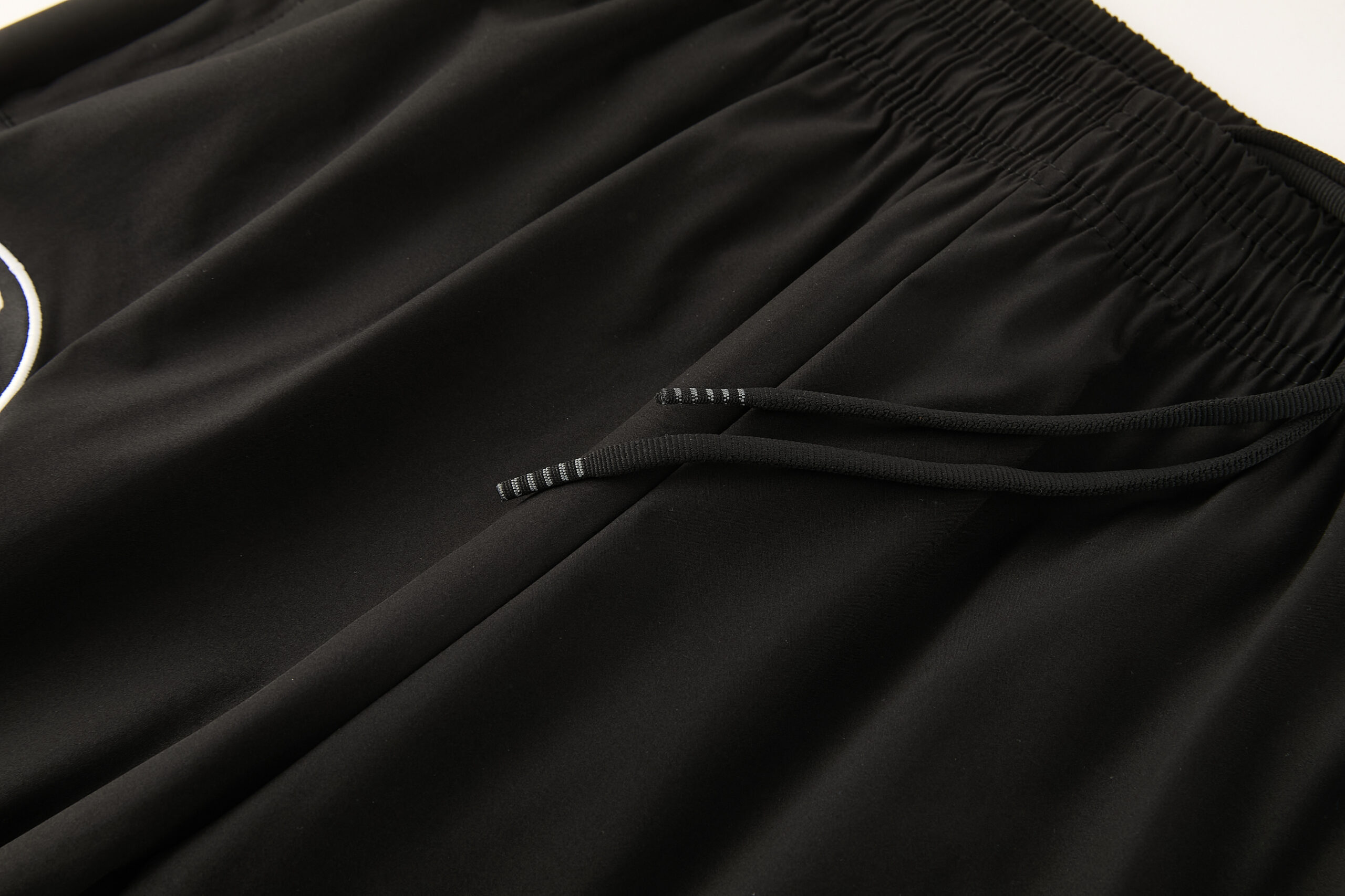 2026 Chelsea Black Windbreaker Suit - Image 6