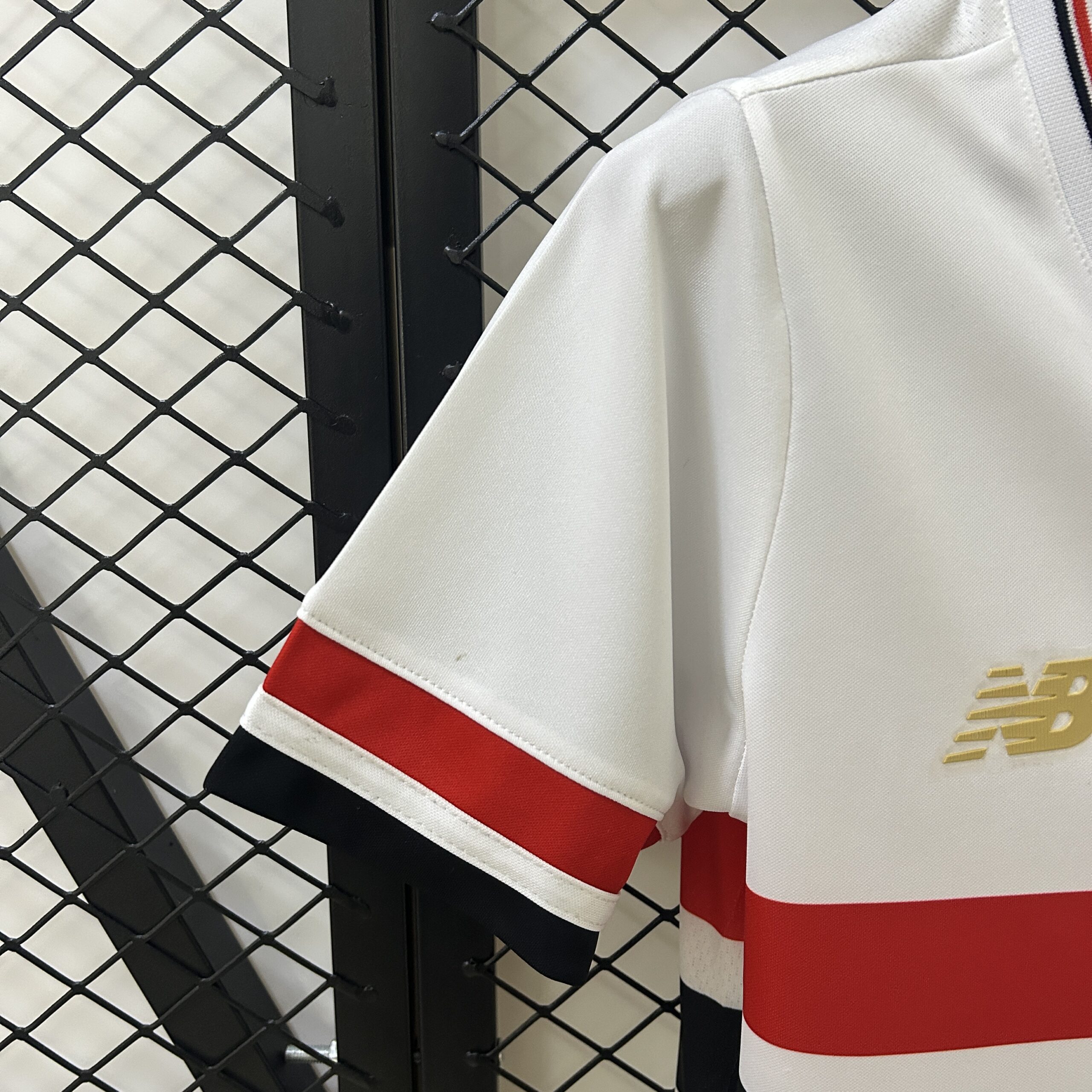 25-26 Sao Paulo Home Woman Jersey - Image 4