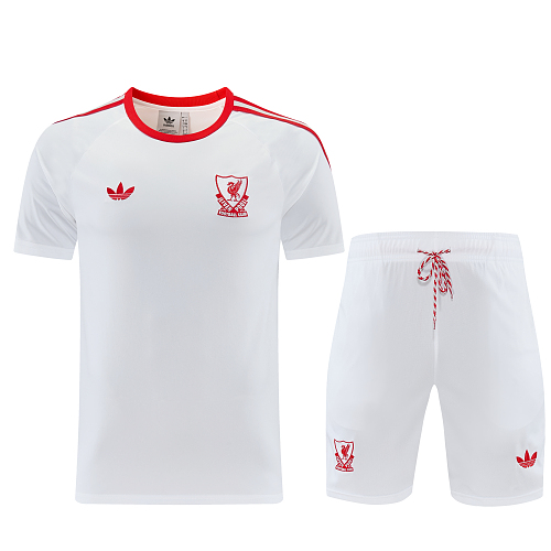 26-27 Liverpool Short Sleeve Training Suit - Image 2