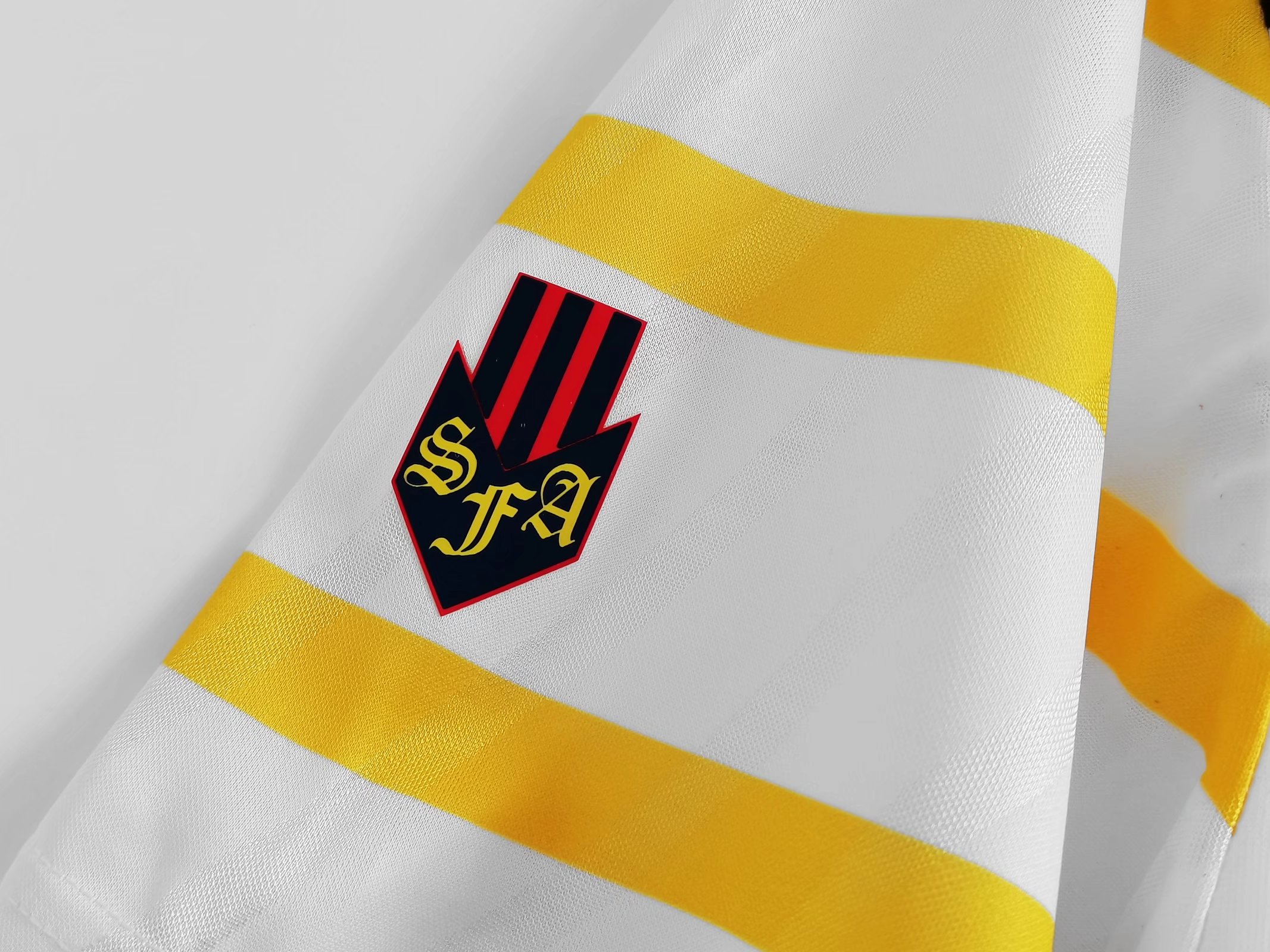 1988-91 Scotland Away Retro Jersey - Image 7