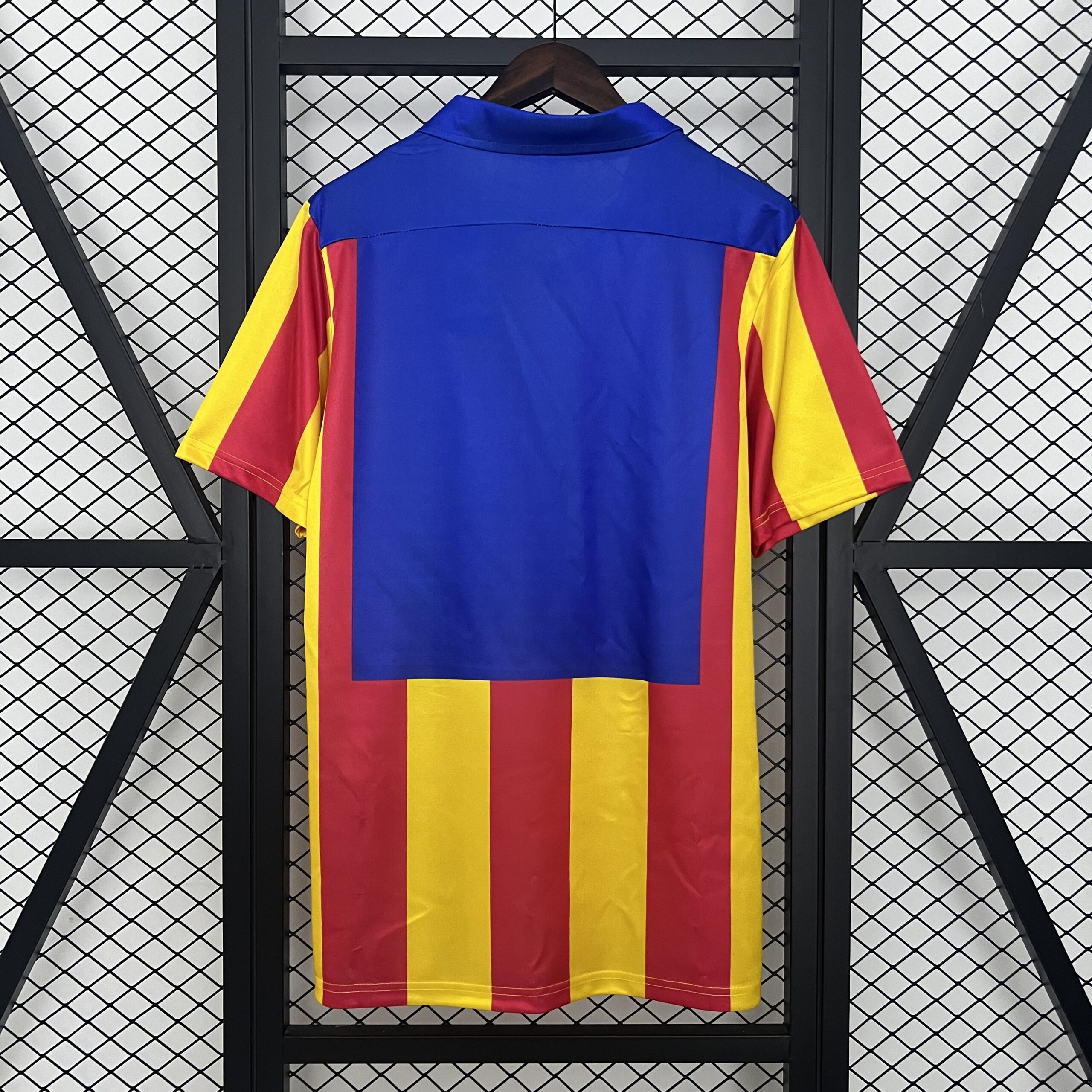 80-82 Valencia Home Retro Jersey - Image 6