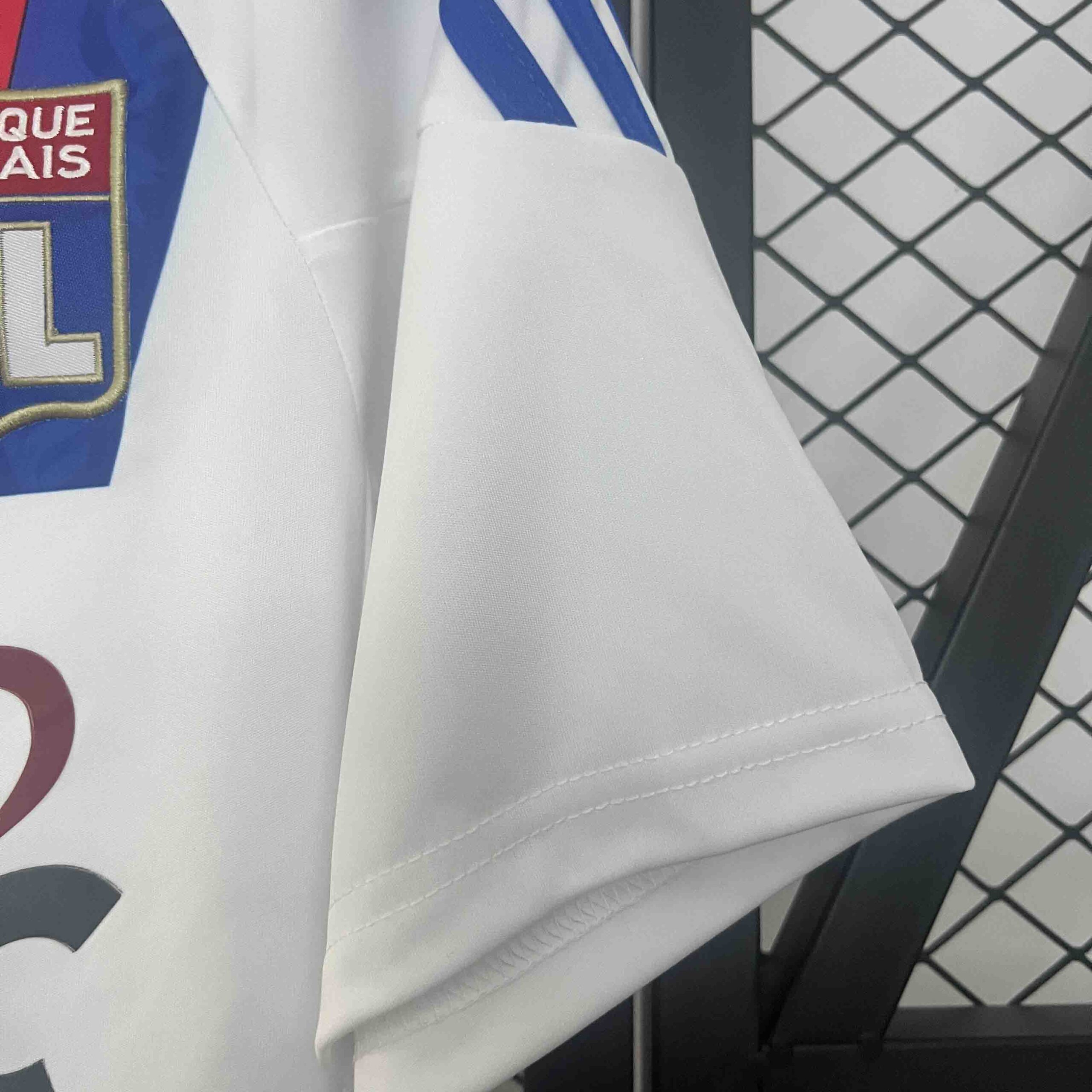 10-11 Lyon Home Retro Jersey - Image 4
