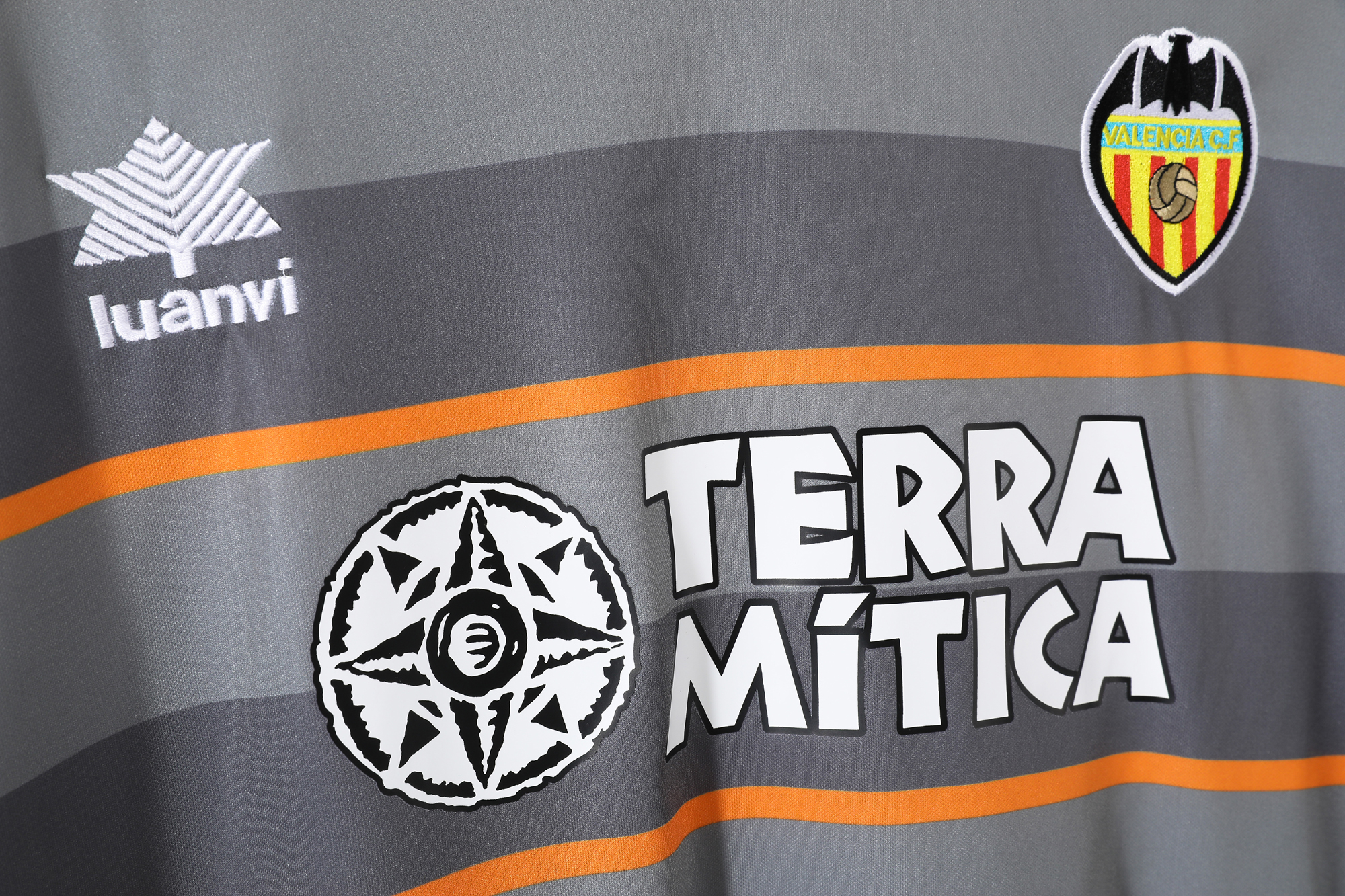 99-00 Valencia Third Away Retro Jersey - Image 6