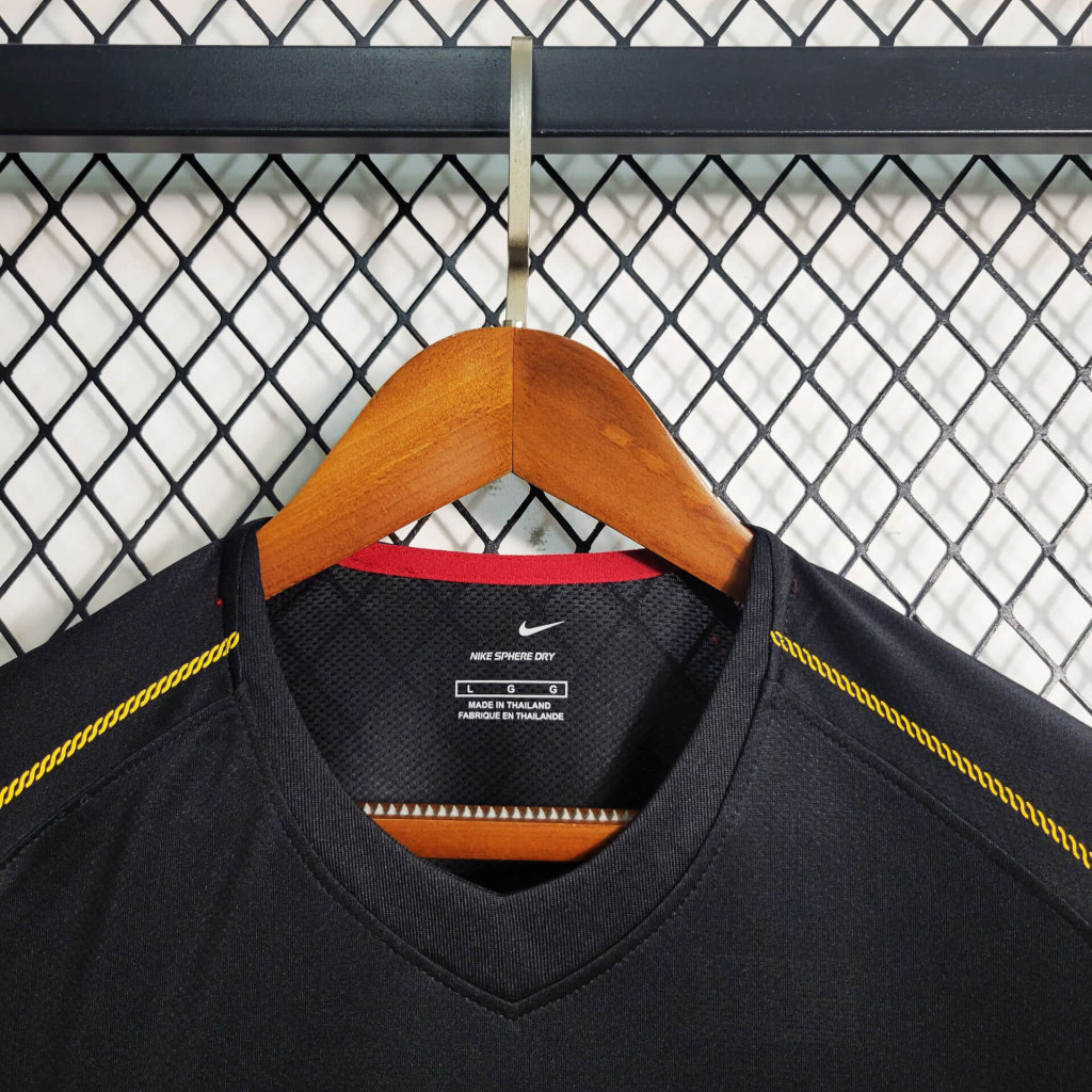 2006 Portugal Away Retro Jersey - Image 4