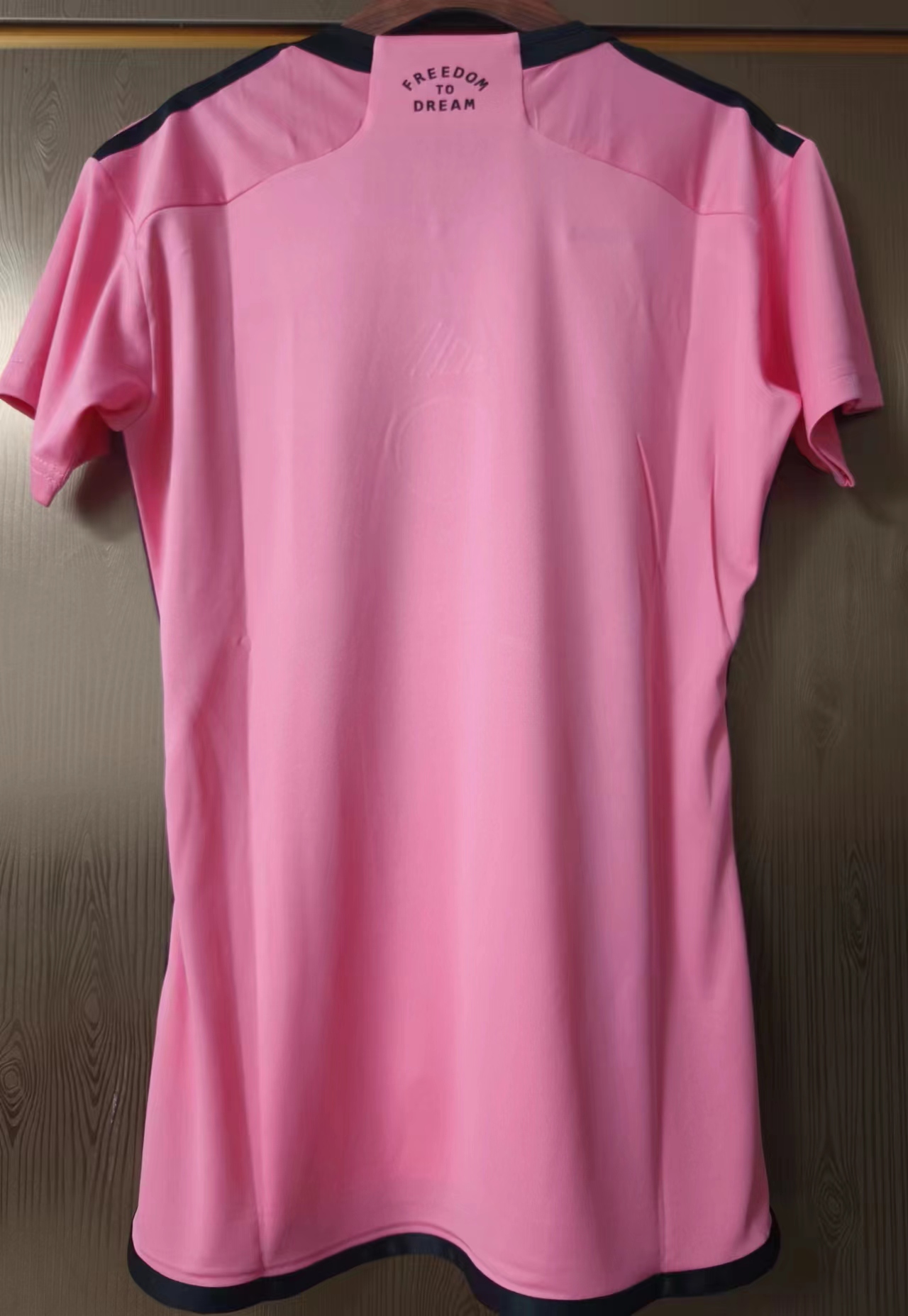 24-25 Inter Miami Home Woman Jersey/24-25 - JerseyLab - Image 3