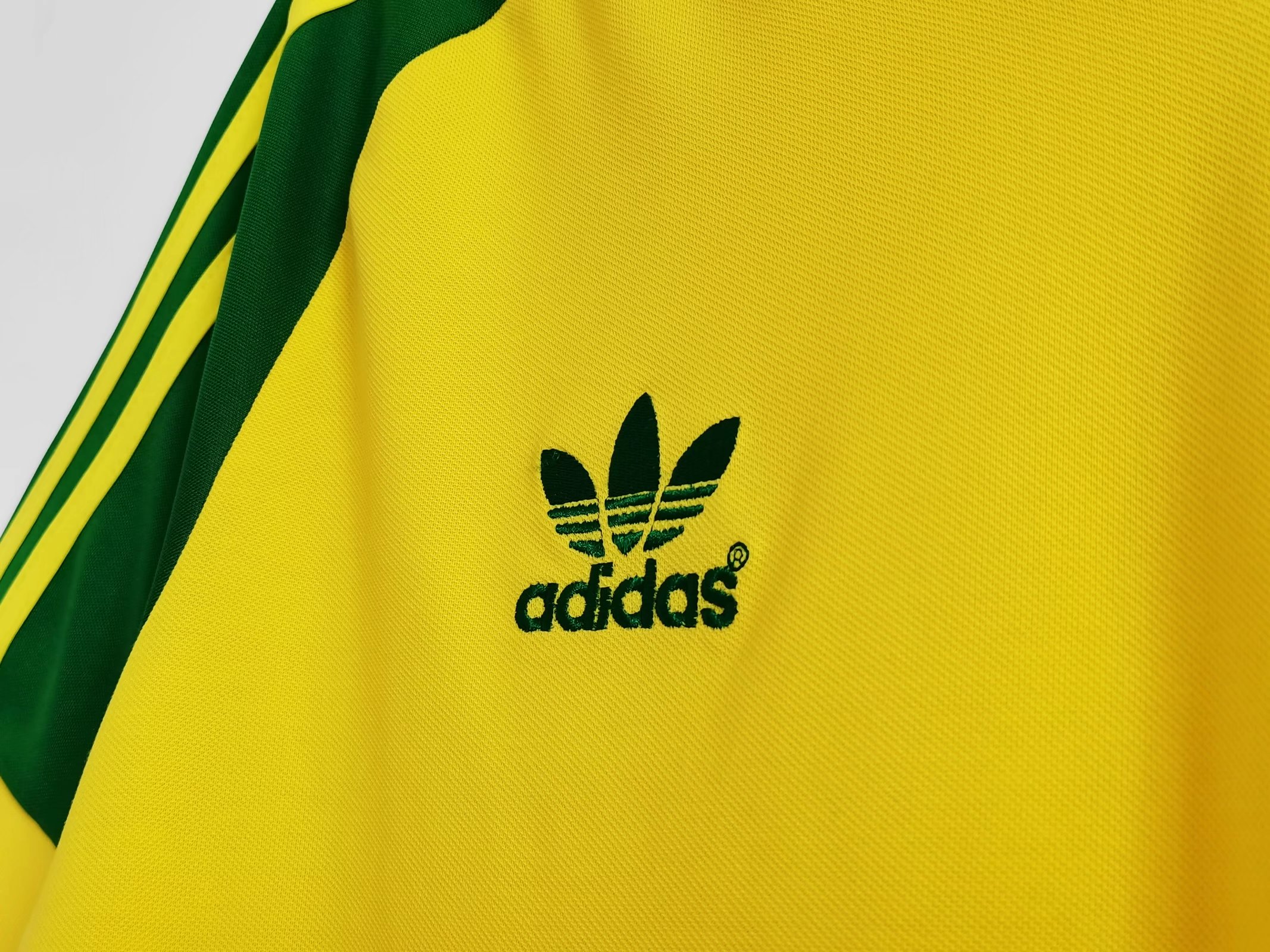 1982 Wales Away Retro Jersey - Image 7