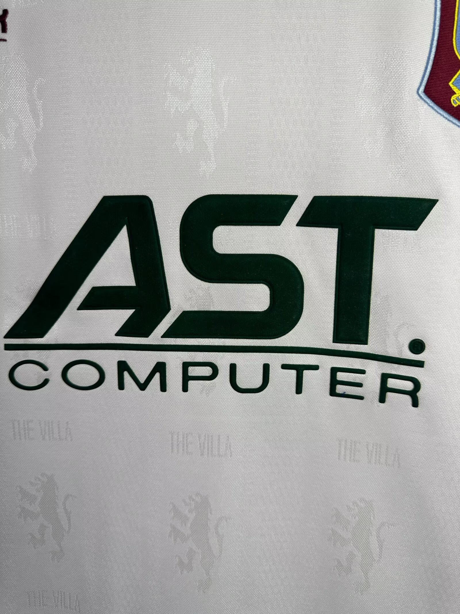 95-96 Aston Villa Away Retro Jersey - Image 5