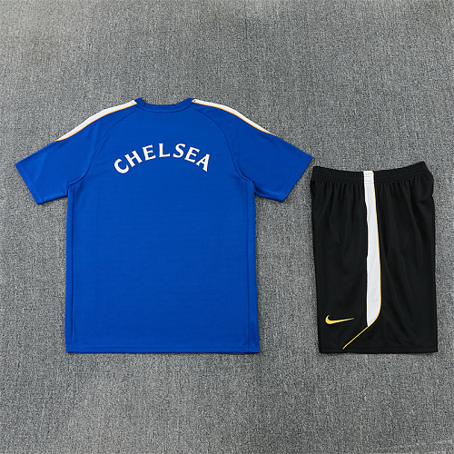 26-27 Chelsea Short Sleeve Training Suit - Image 4