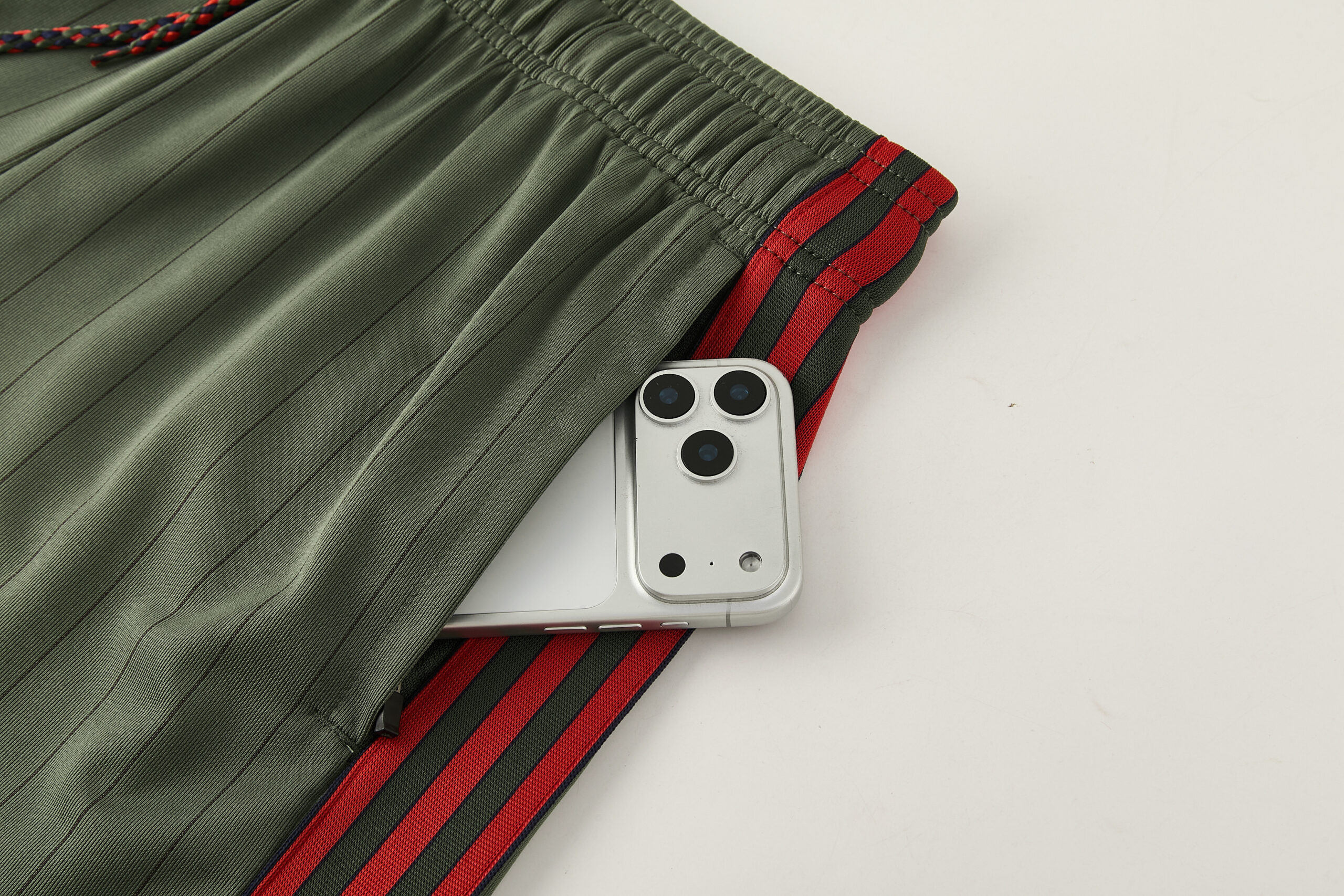 25-26 Bayern Short Sleeve Training Suit - Image 12