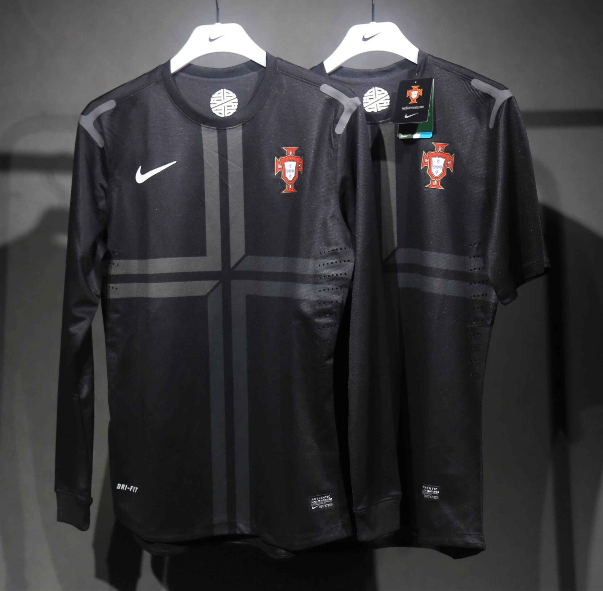 2013 Portugal Away Long Sleeve Player Retro Jersey - Image 2