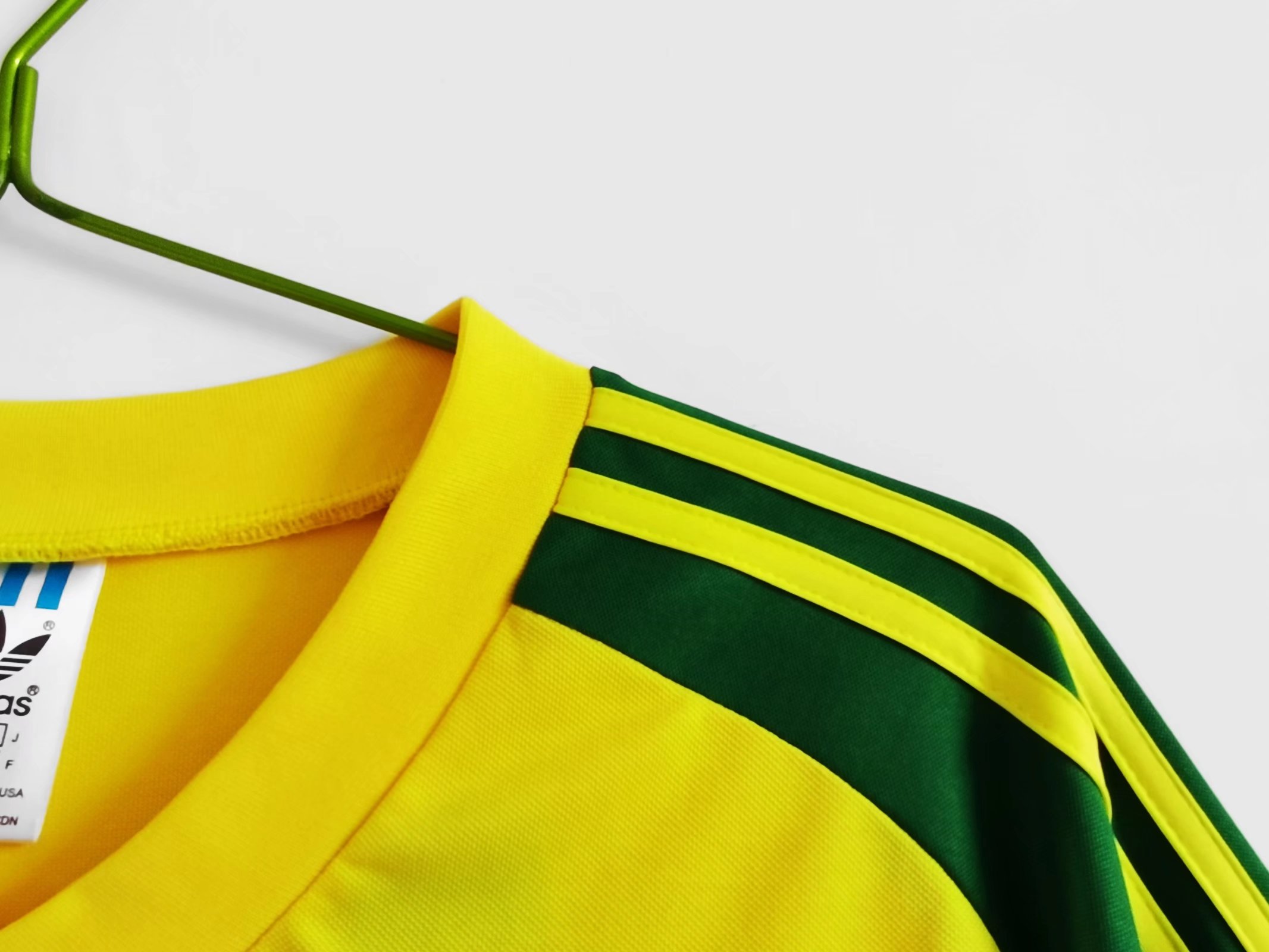 1982 Wales Away Retro Jersey - Image 6