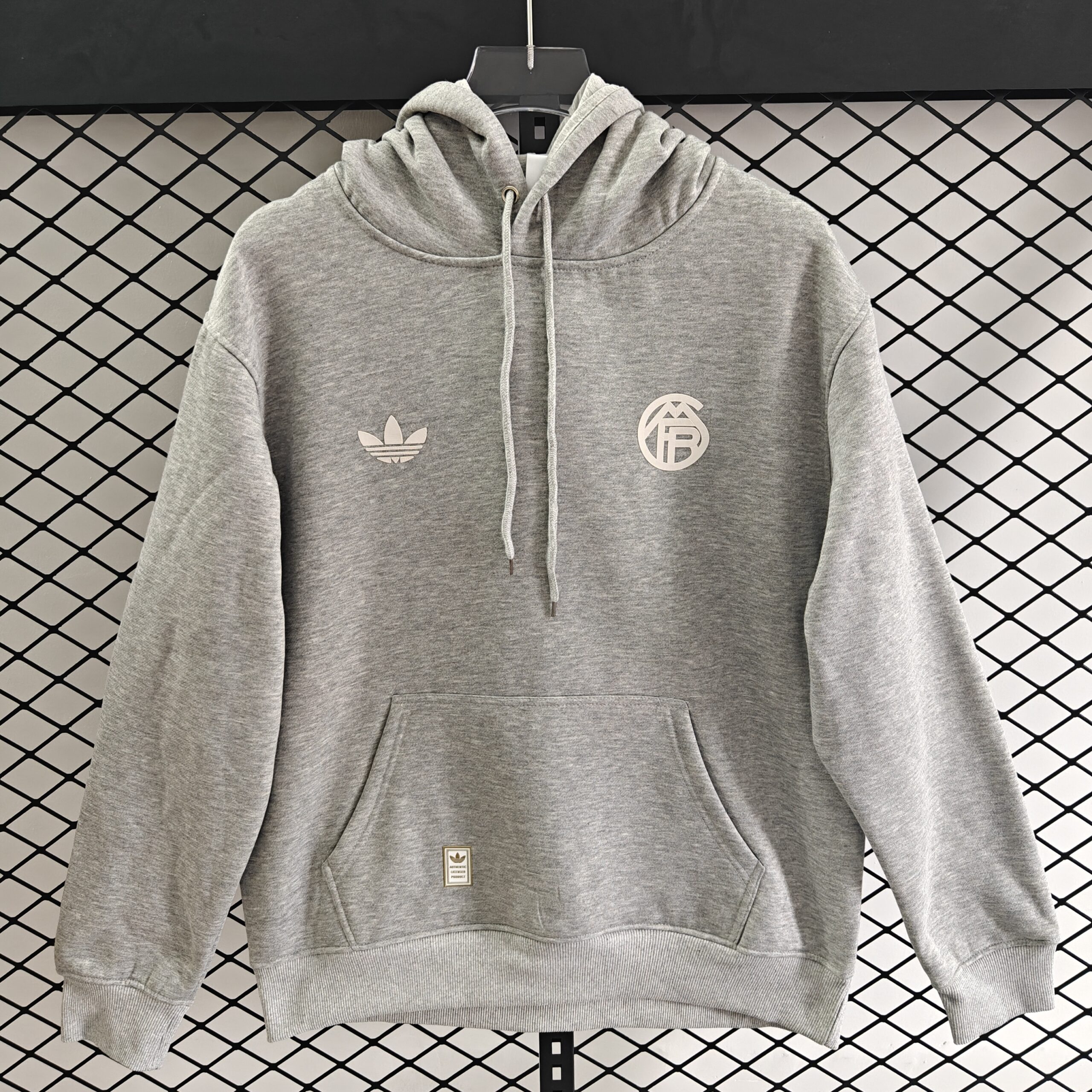25-26 Bayern Hoodie - Image 3