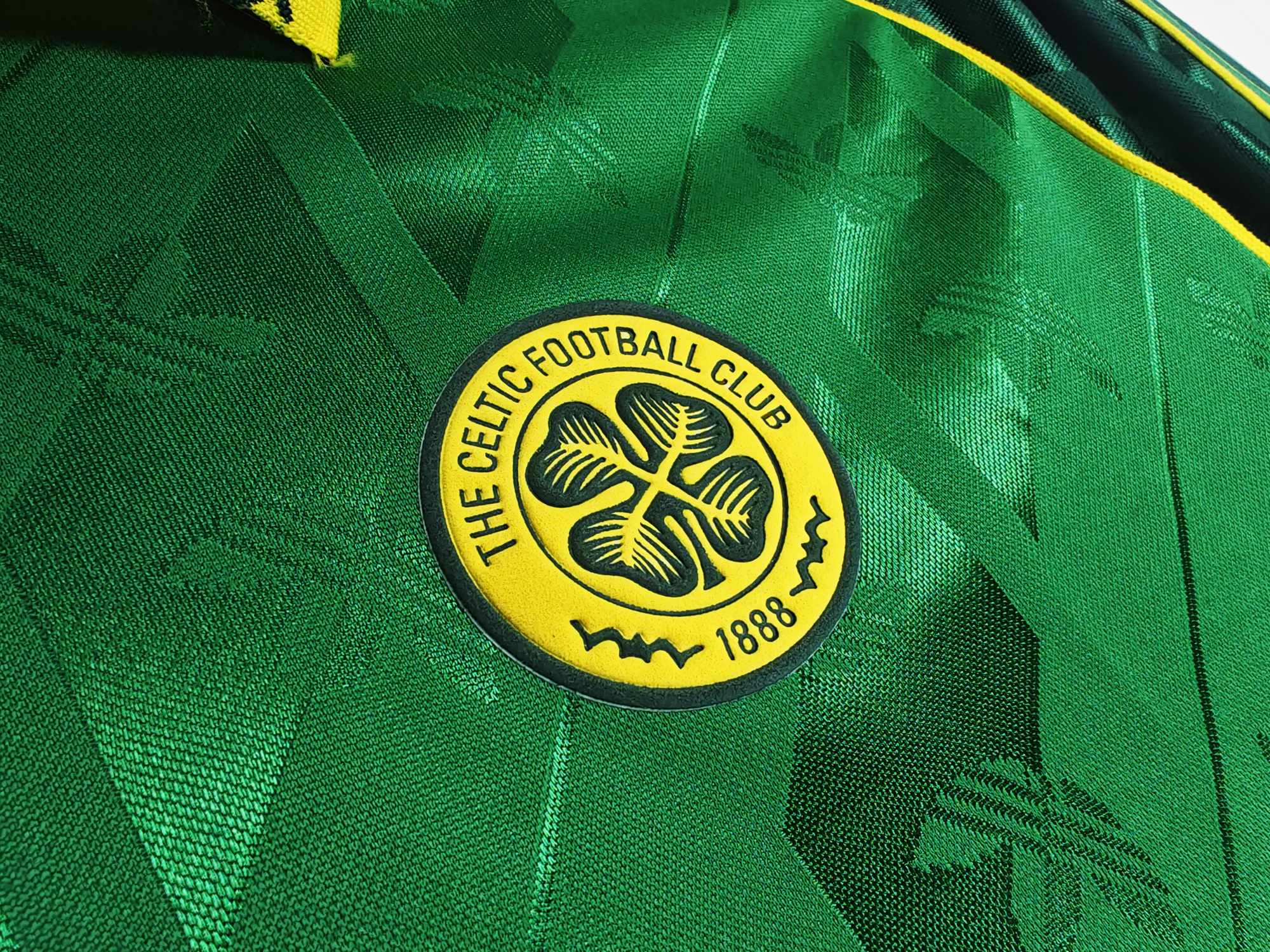 Celtic 138 Years Jersey Long Sleeve Retro Jersey - Image 4