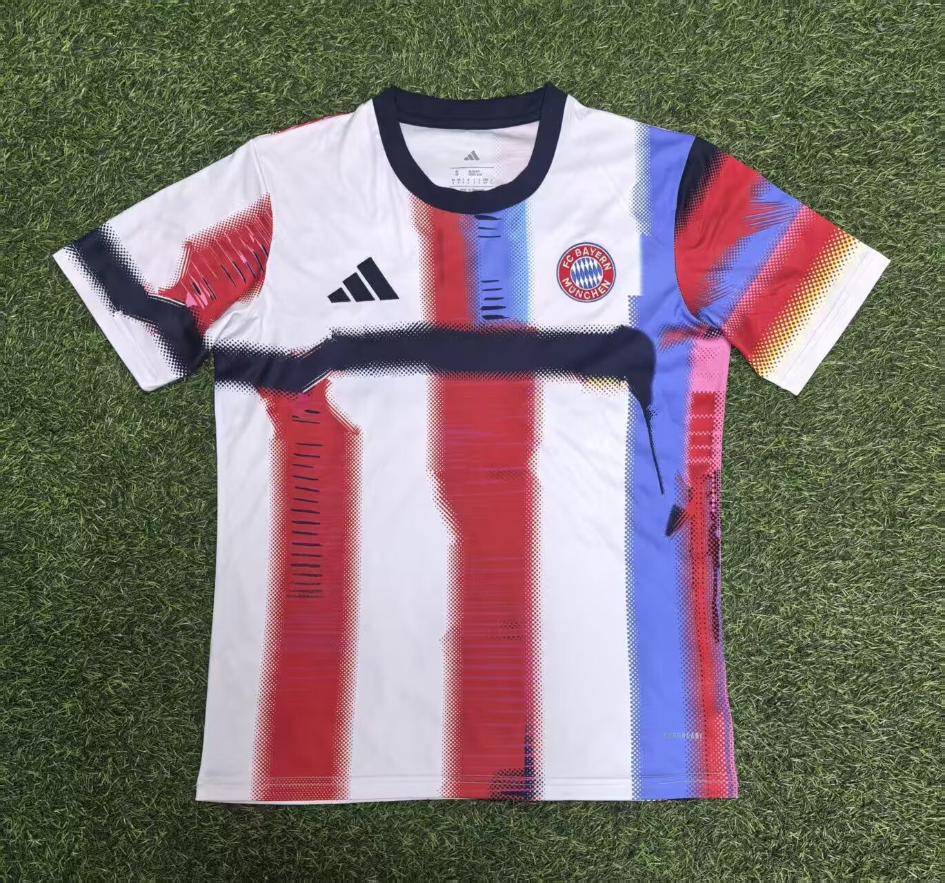 25-26 Bayern Munich Training Fans Jersey