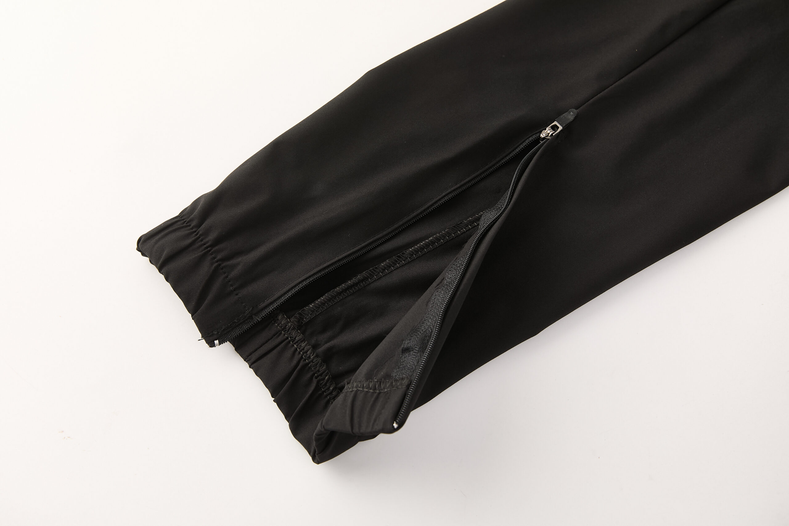 2026 Chelsea Black Windbreaker Suit - Image 7