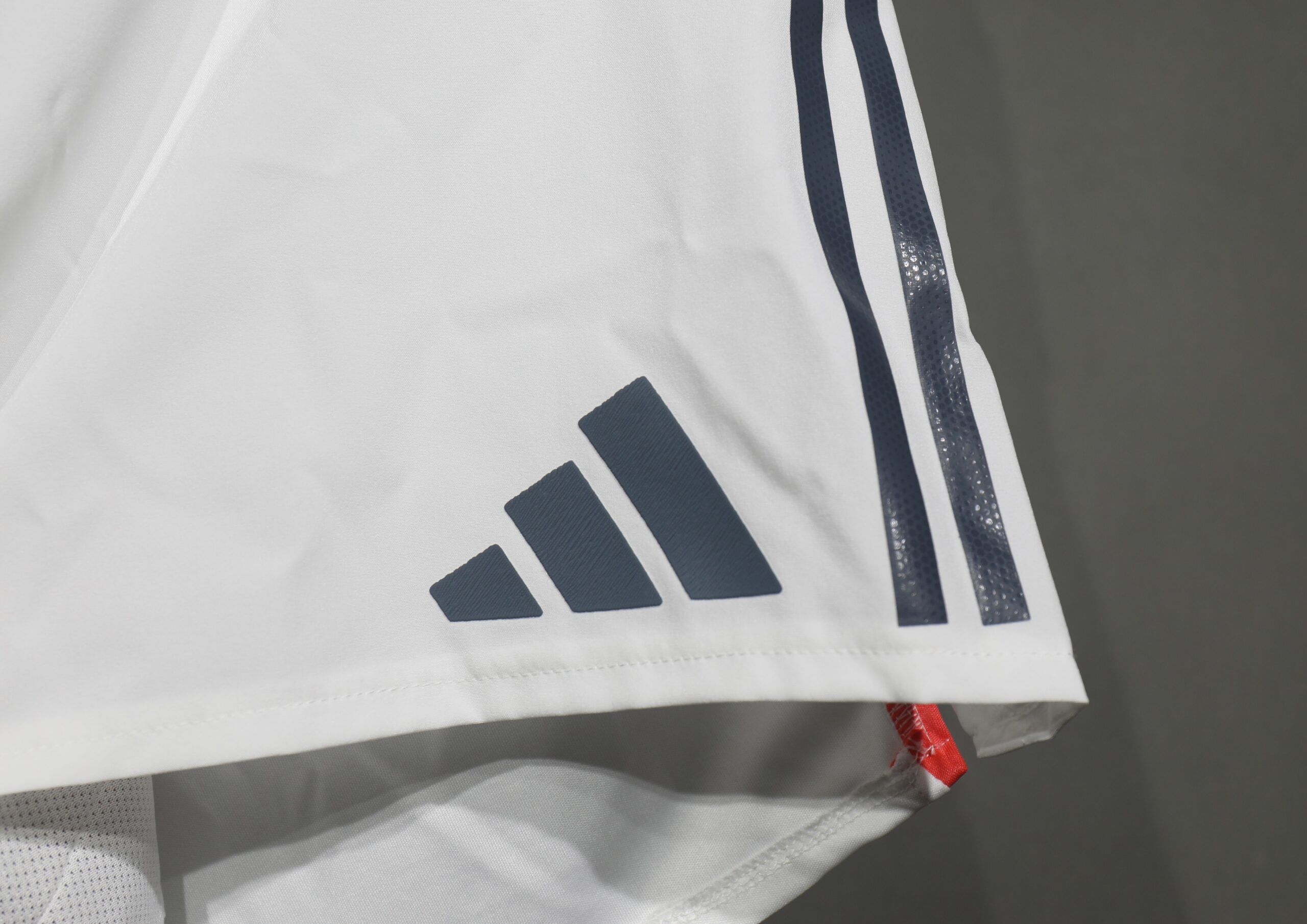 25-26 Bayern Away Player Shorts - Image 2