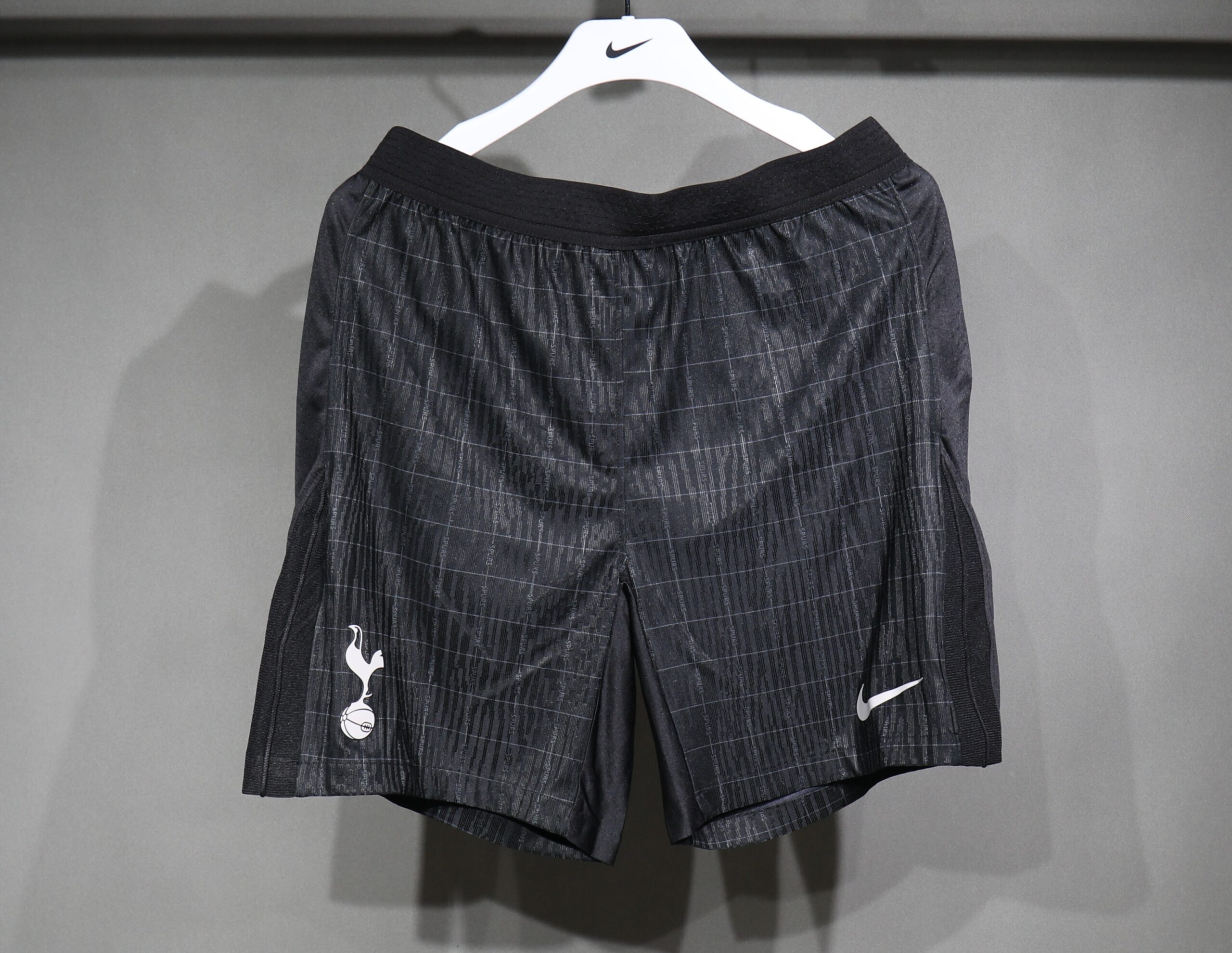 25-26 Tottenham Hotspur Away Player Shorts