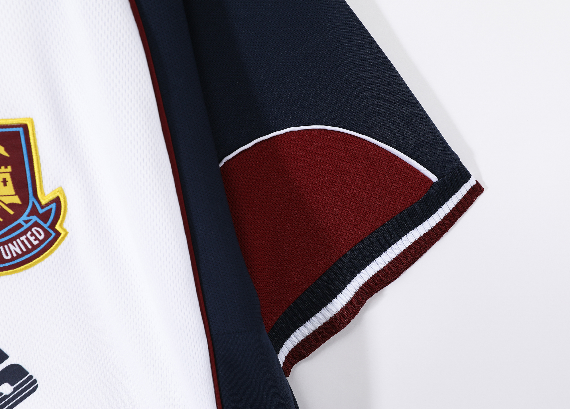 99-01 West Ham United Away Retro Jersey - Image 4
