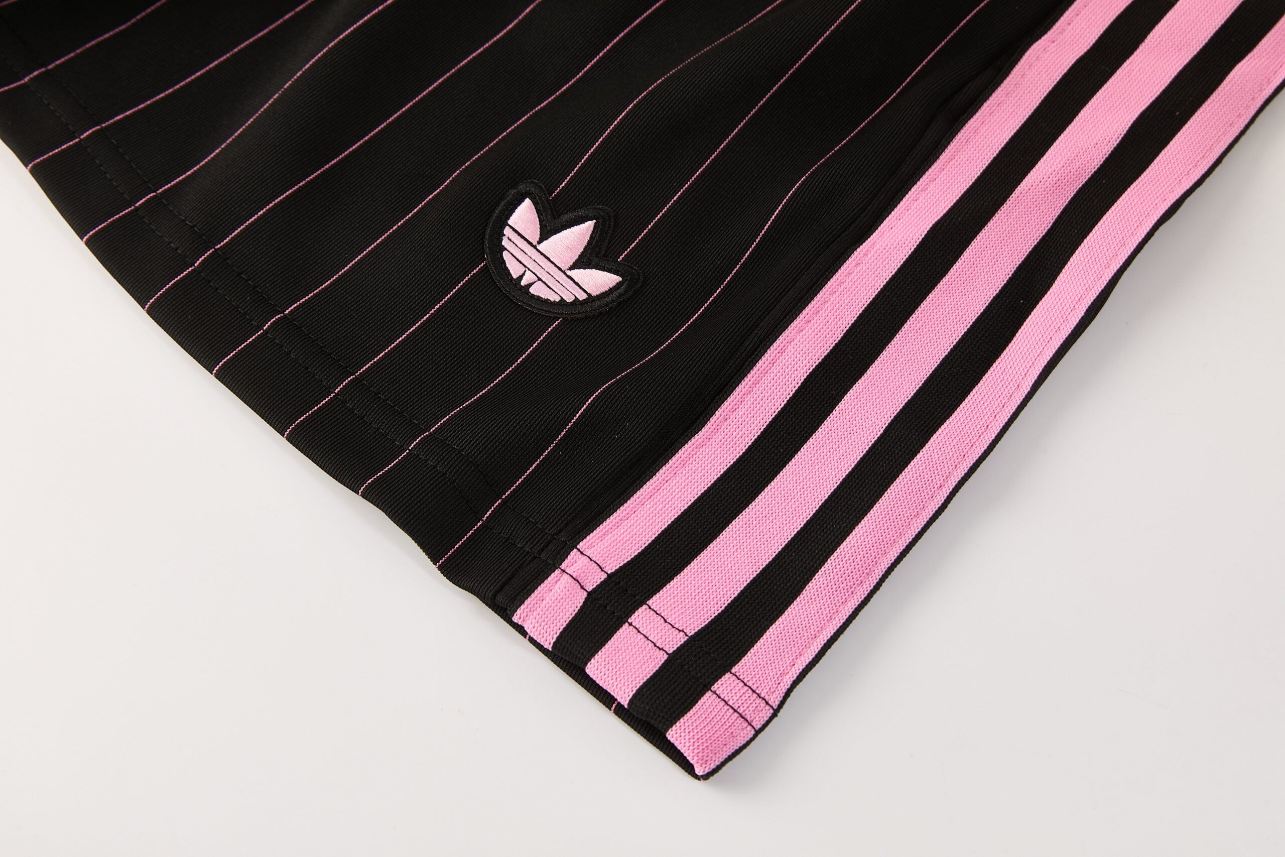25-26 Juventus Short Sleeve Training Suit - Image 12