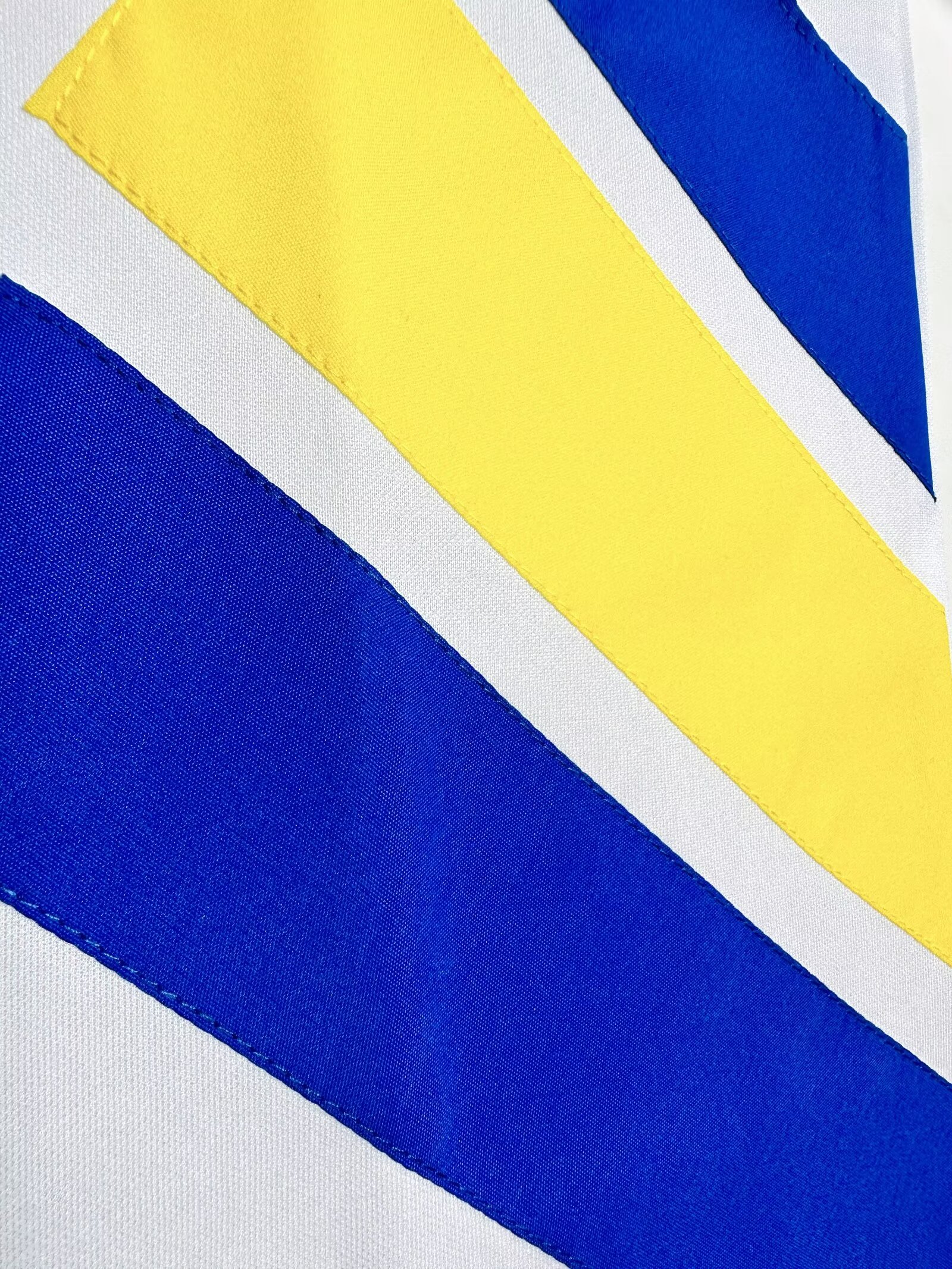 1994 Sweden Away Retro Jersey - Image 4