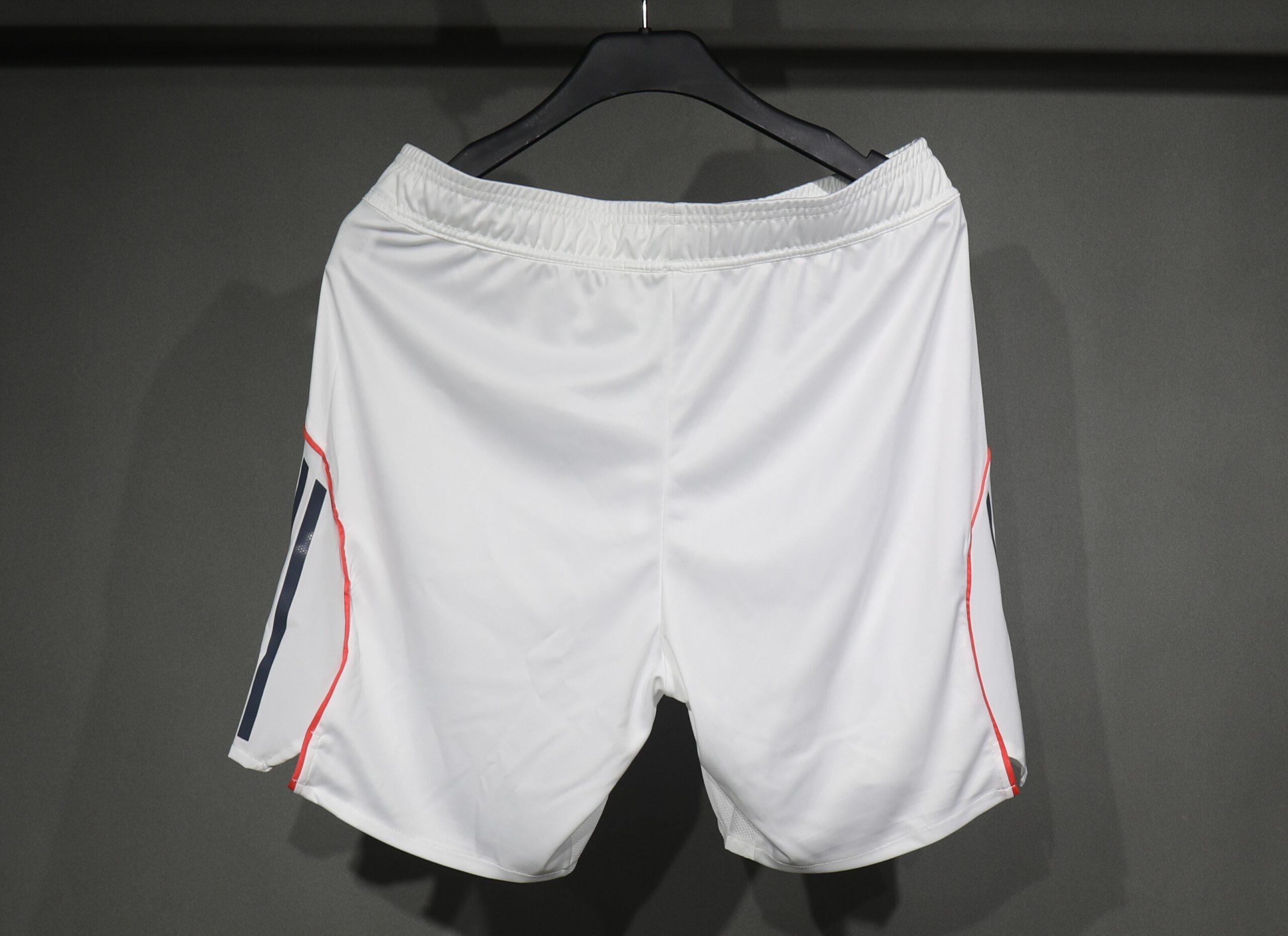 25-26 Bayern Away Player Shorts - Image 3