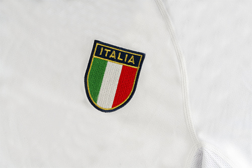 2002 Italy Away Retro Jersey - Image 7