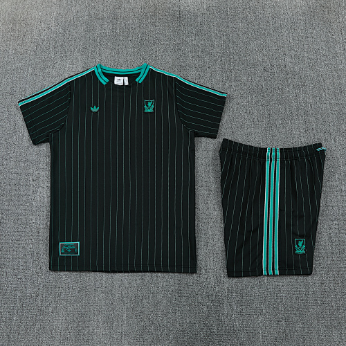 25-26 Liverpool Short Sleeve Training Suit - Image 3