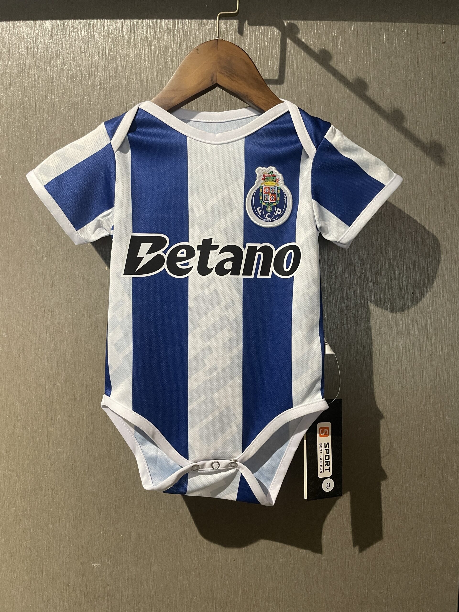 25-26 Porto Home Baby Clothing