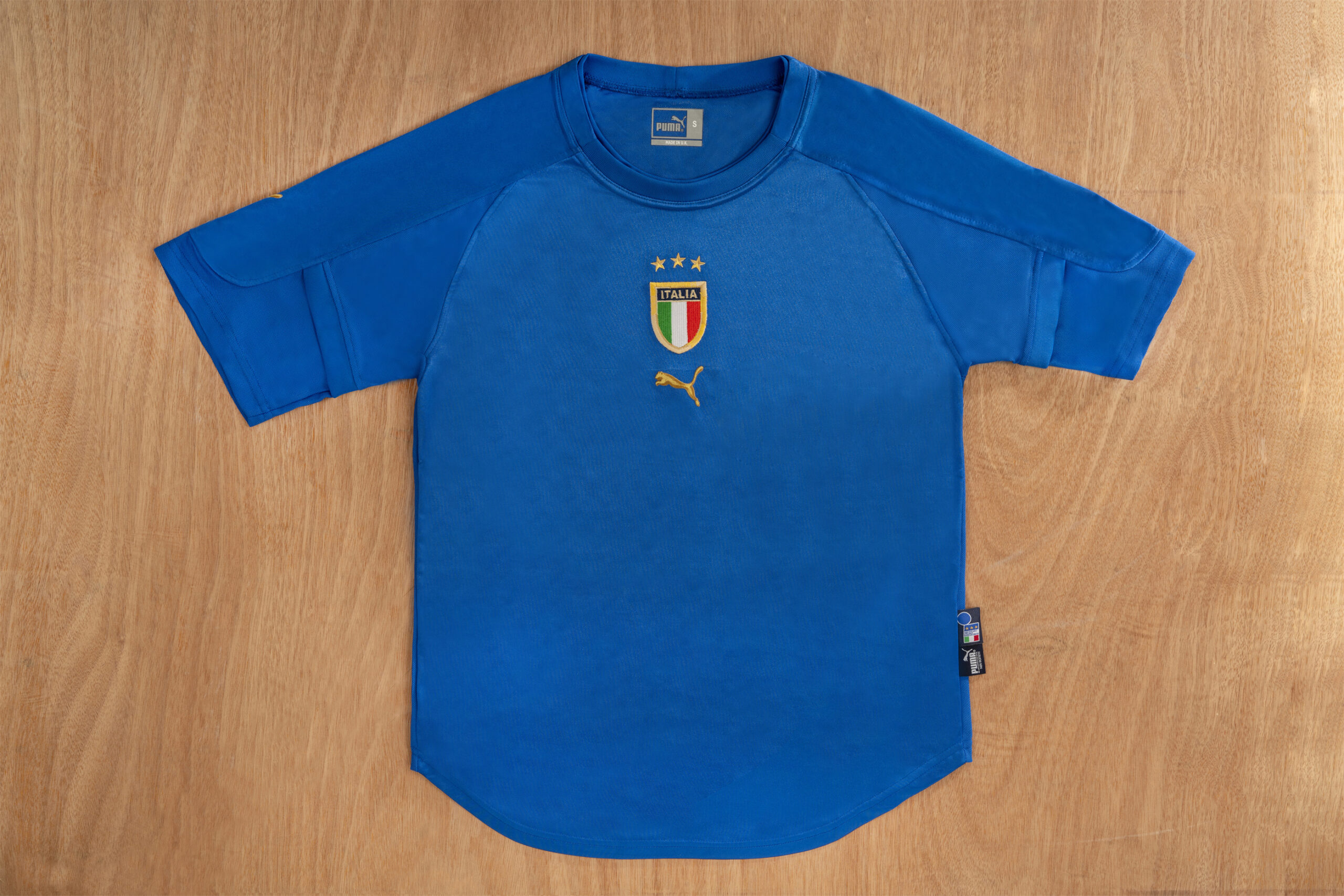 2004 Italy Home Retro Jersey - Image 3