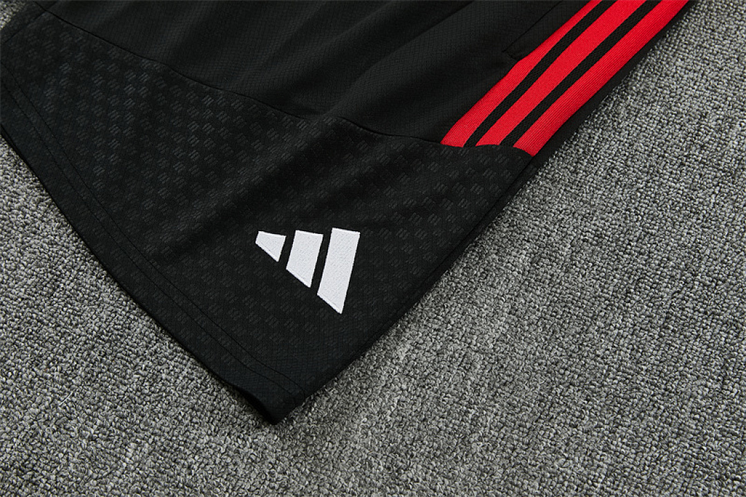26-27 Manchester United Short Sleeve Training Suit - Image 12