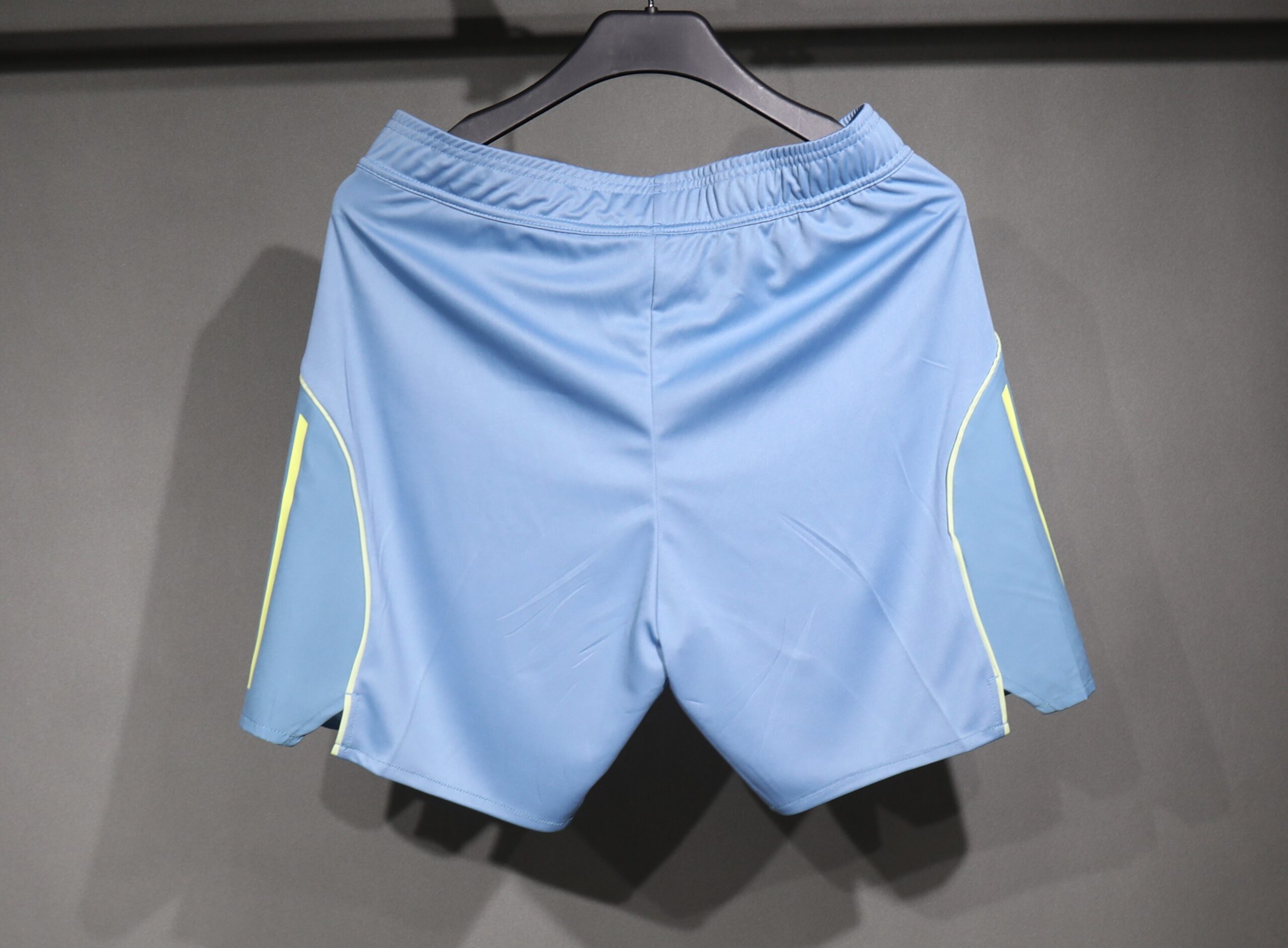 25-26 Juventus Away Player Shorts - Image 3