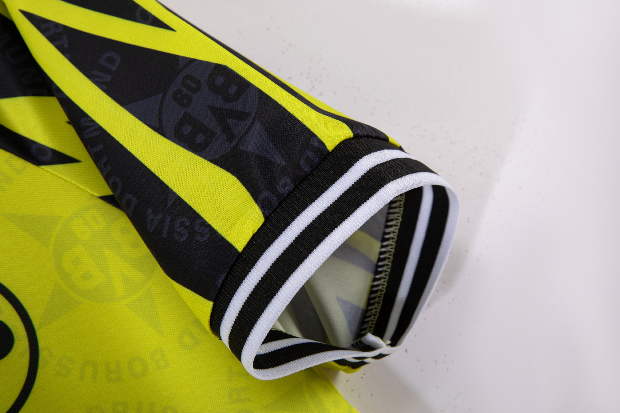 94-95 Dortmund Home Retro Jersey - Image 8