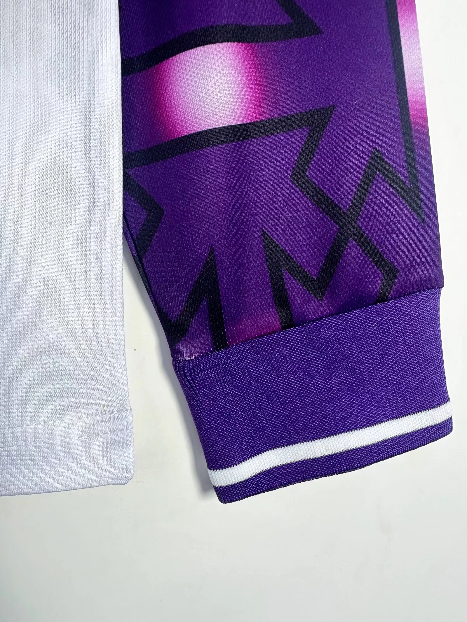 92-93 Fiorentina Away Long Sleeve Retro Jersey - Image 4