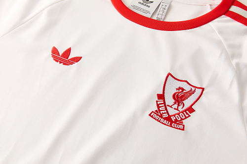 26-27 Liverpool Short Sleeve Training Suit - Image 5