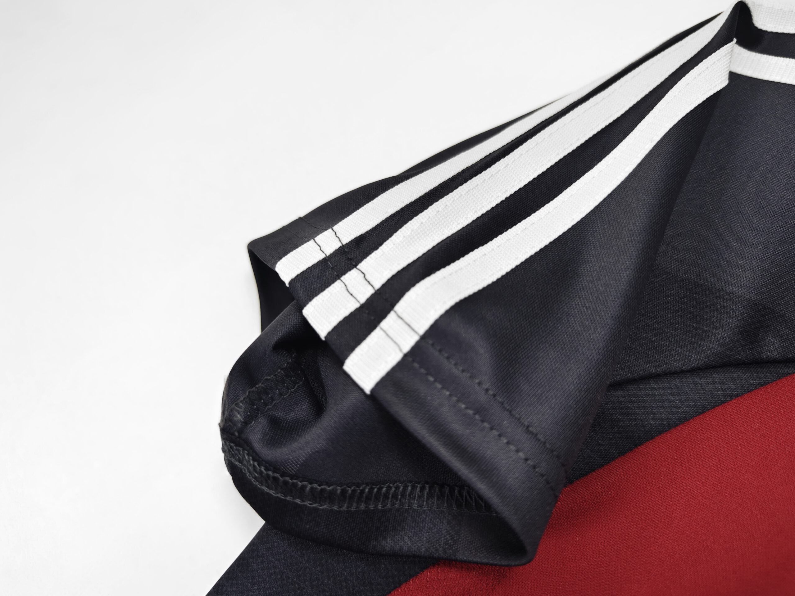 01-02 Bayern Munich Home Retro Jersey - Image 6