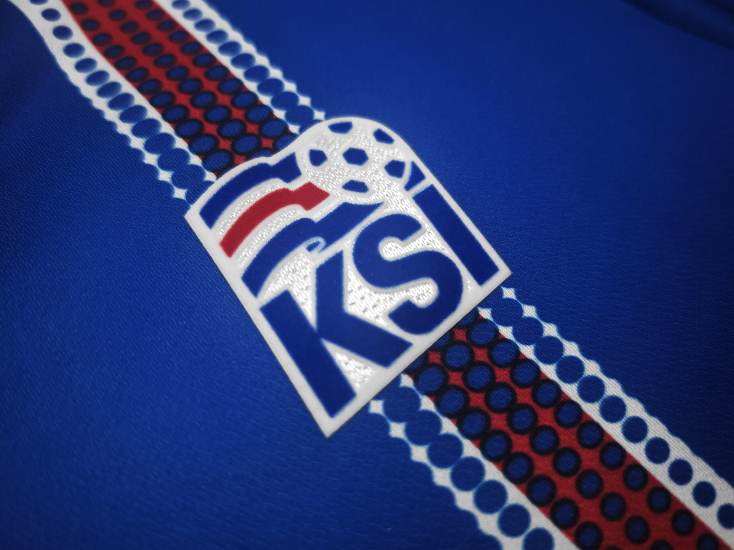 16-17 Iceland Home Retro Jersey - Image 4