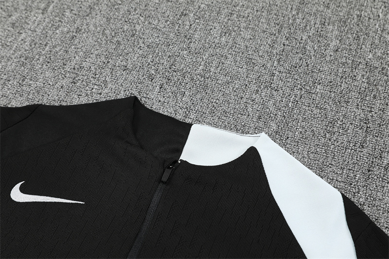 25-26 Chelsea Black Player Training Suit - Image 6
