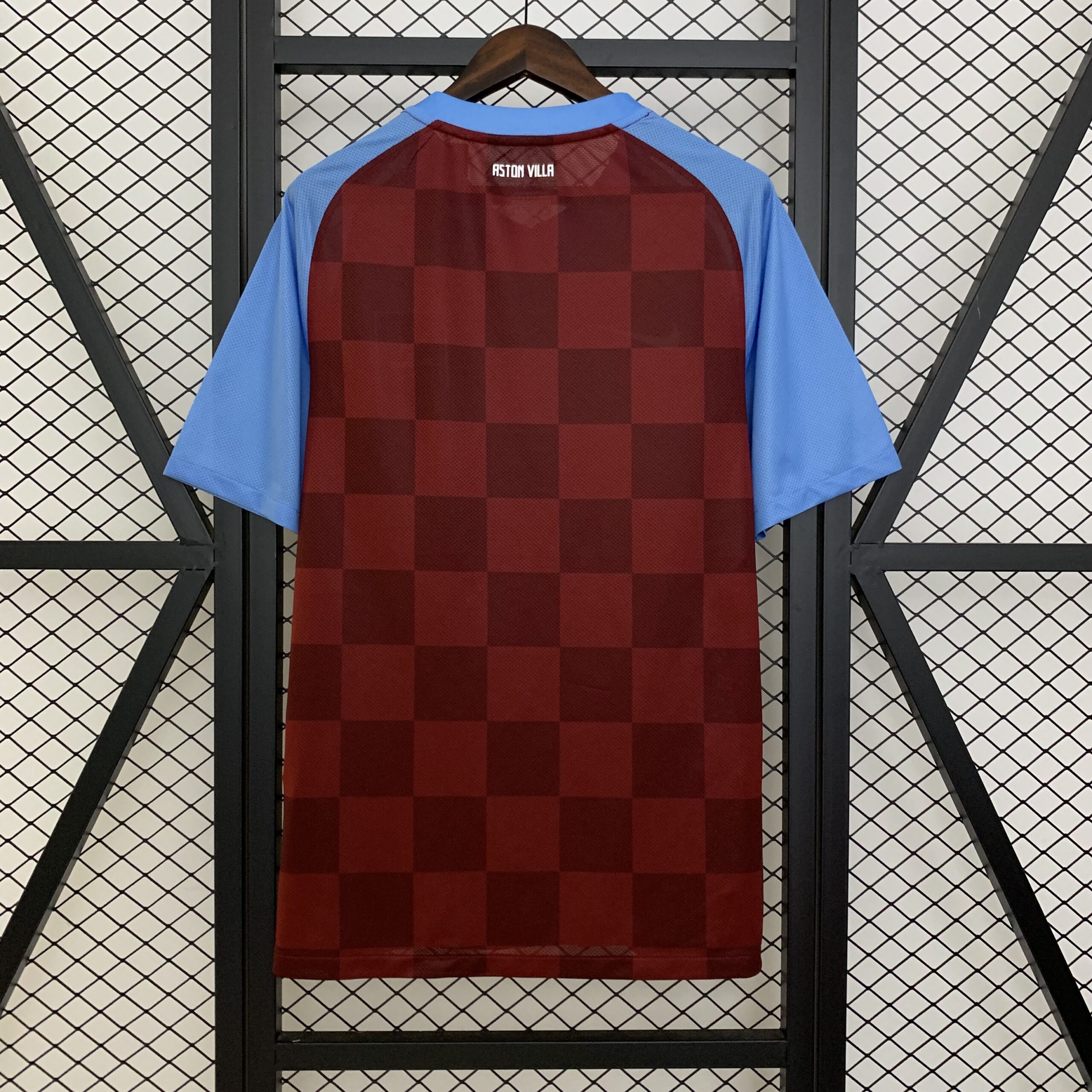 11-12 Aston Villa Home Retro Jersey - Image 9