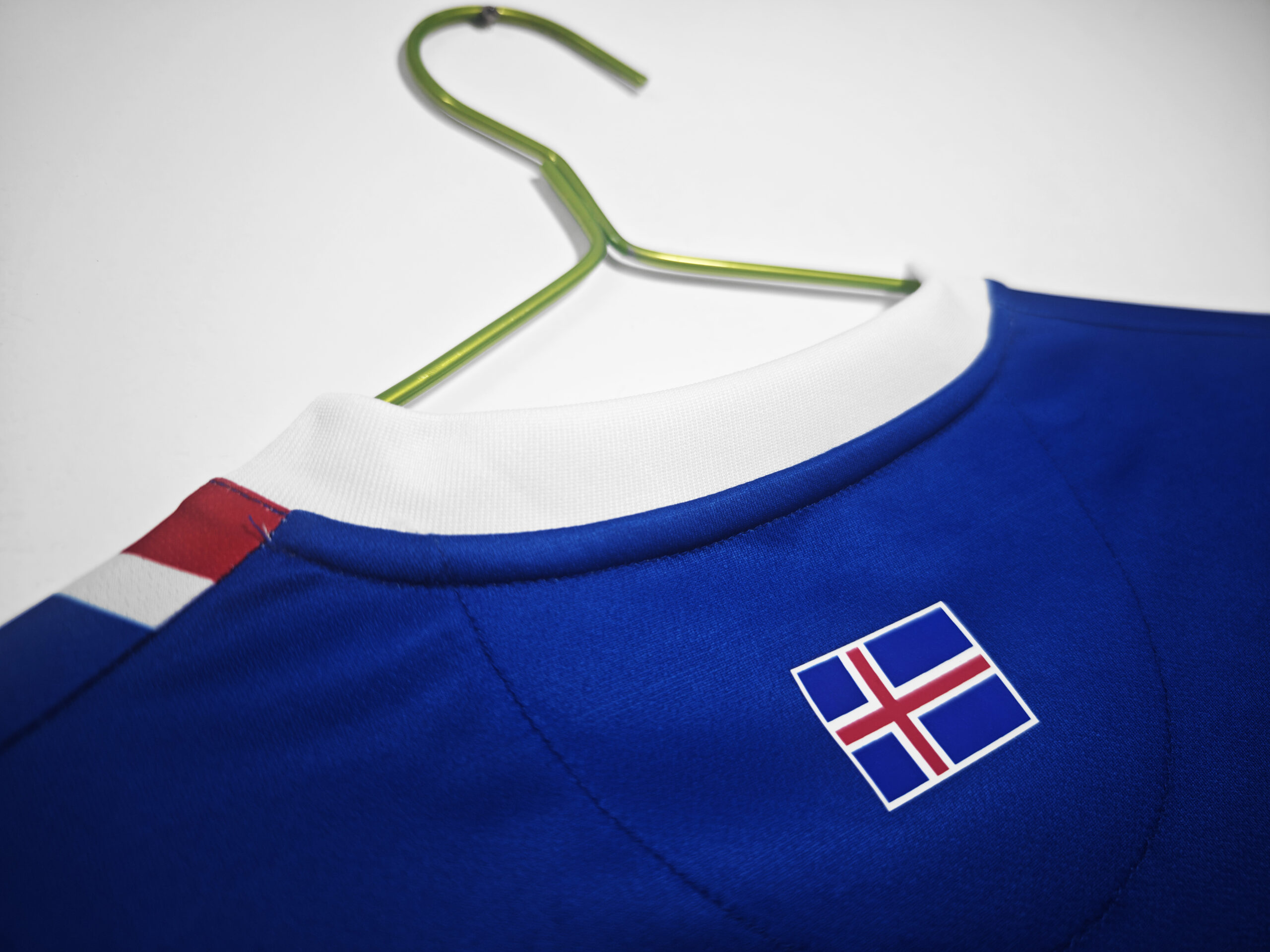16-17 Iceland Home Retro Jersey - Image 9
