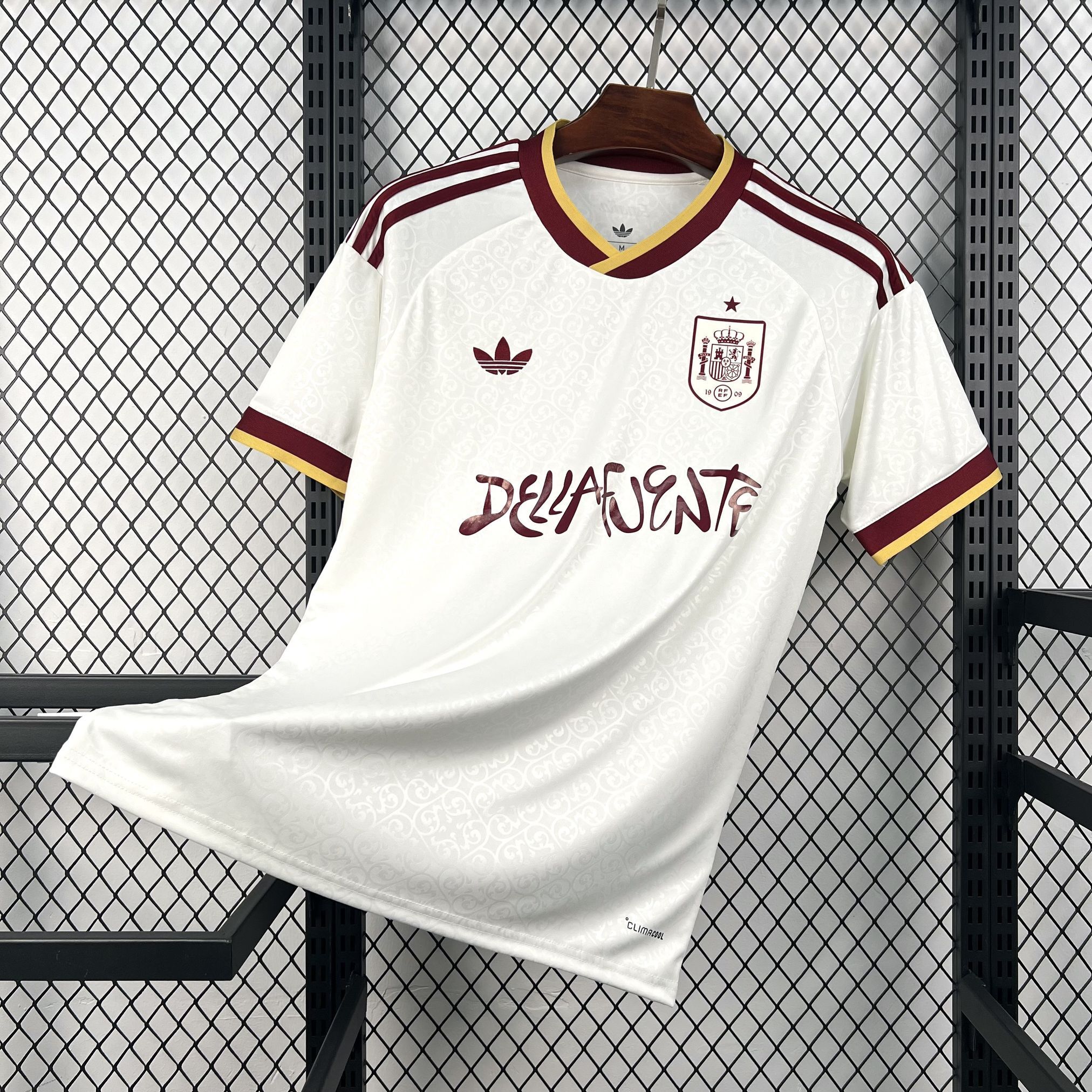 2026 Spain x Dellafuente Fans Jersey/ 2026 - Replica Jersey