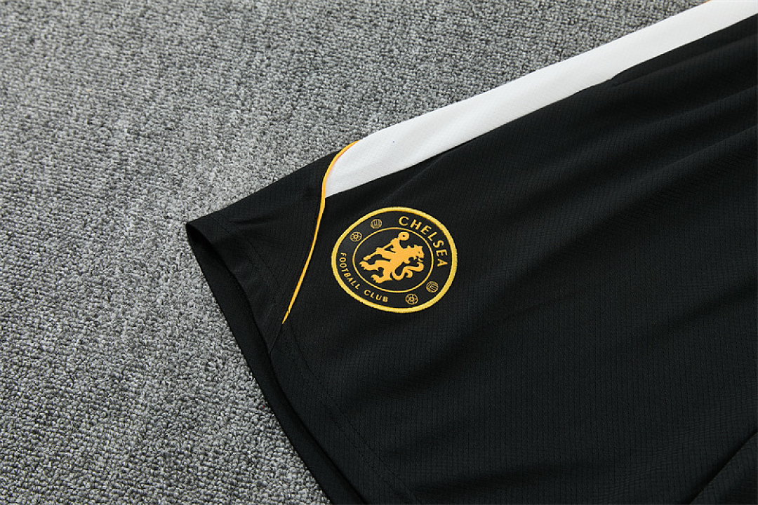 26-27 Chelsea Short Sleeve Training Suit - Image 12