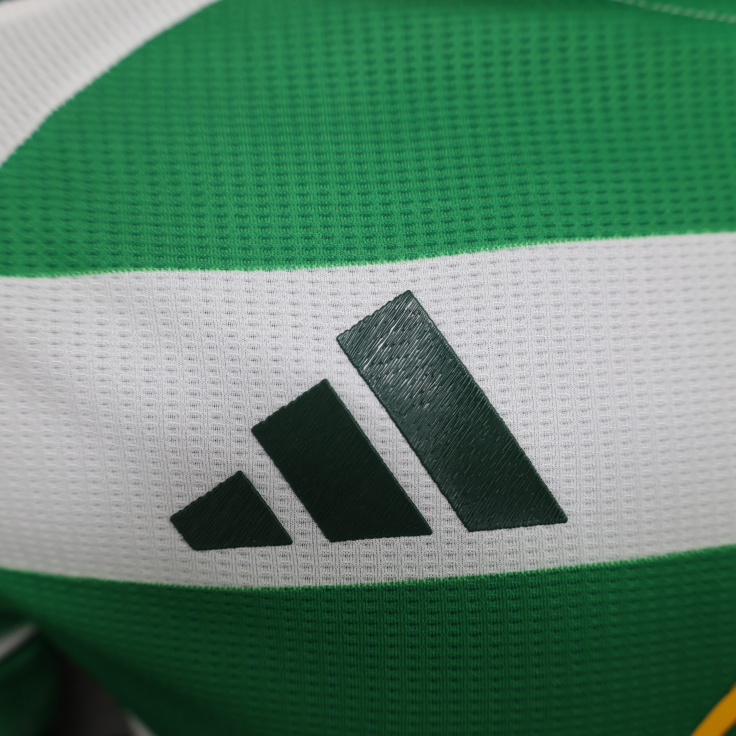 24-25 Celtic Home Player Version Jersey - Image 3