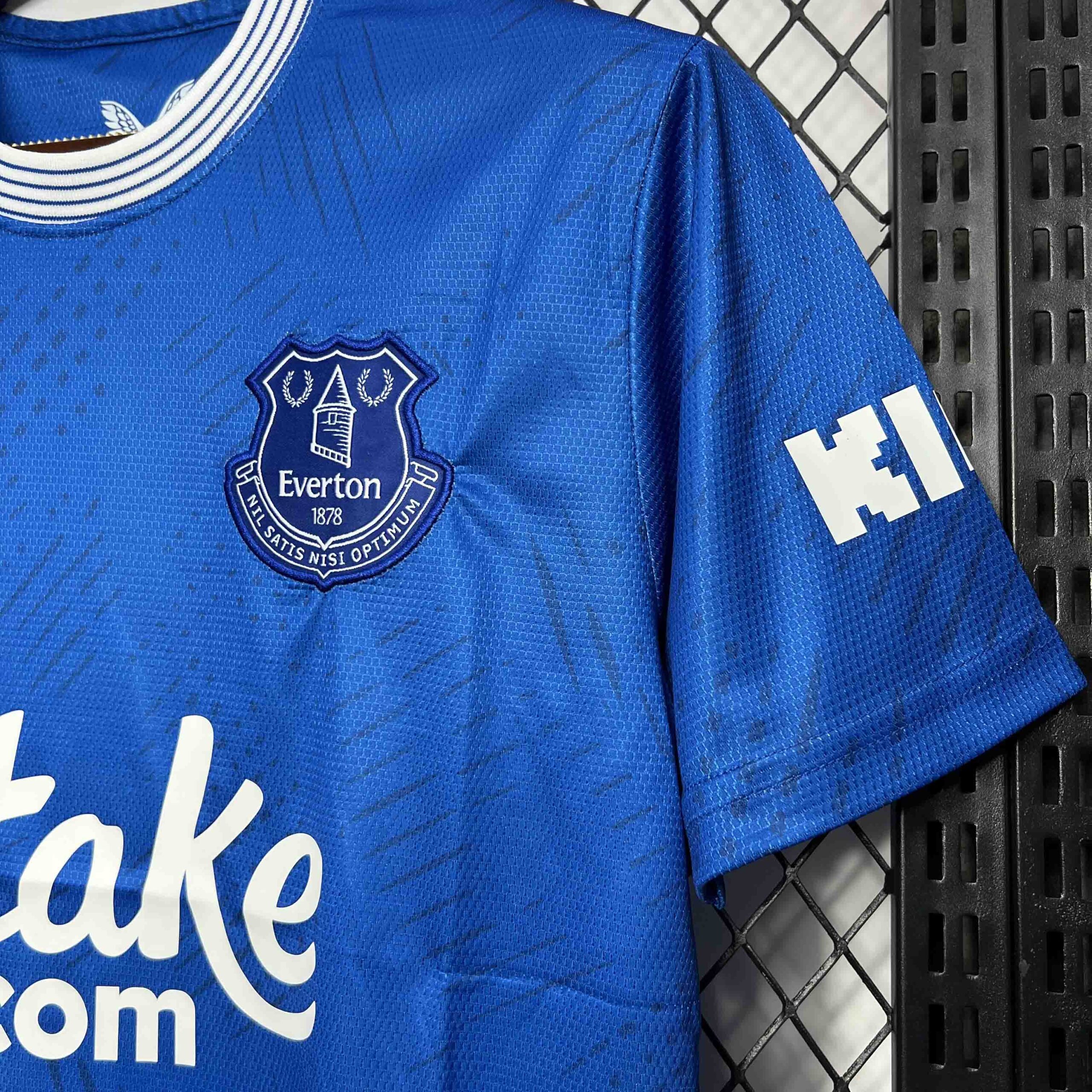 24-25 Everton Home Fans Jersey - Image 4