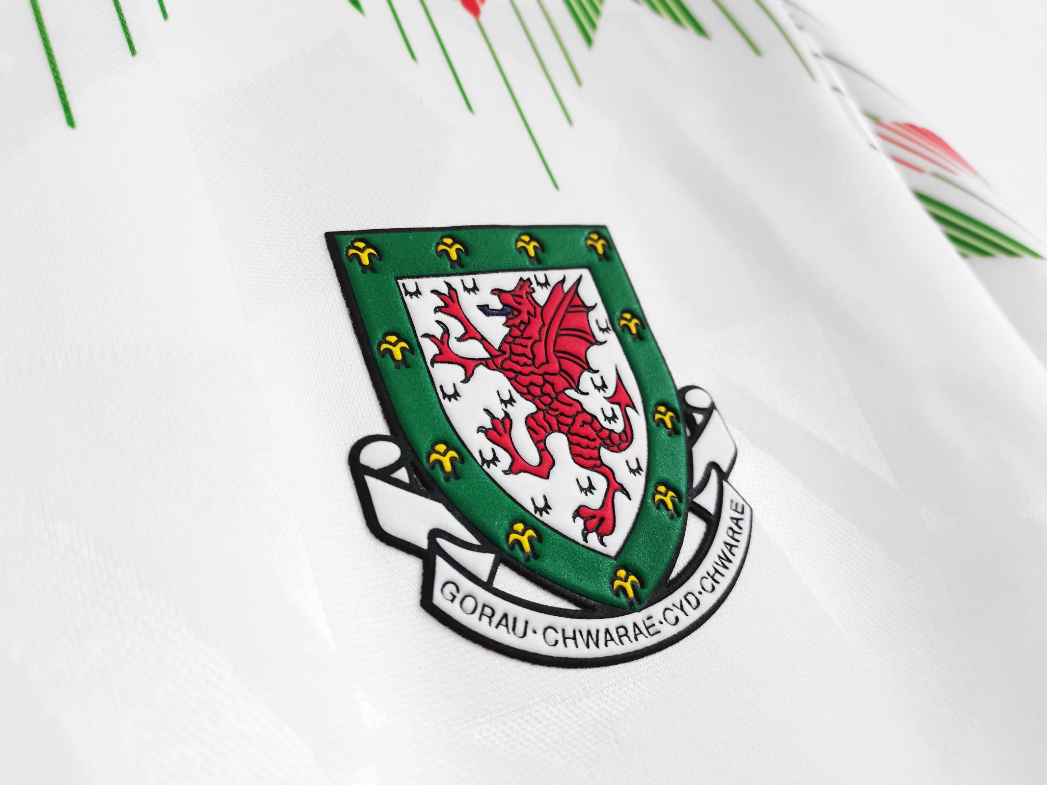 1990-92 Wales Away Retro Jersey - Image 7