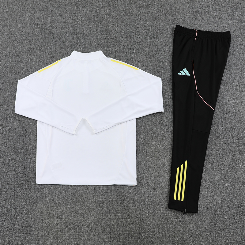 25-26 Juventus White Training Suit - Image 5