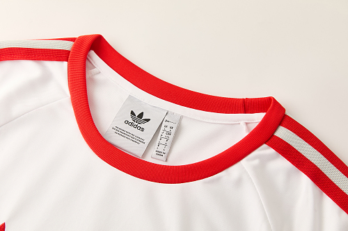 26-27 Liverpool Short Sleeve Training Suit - Image 4