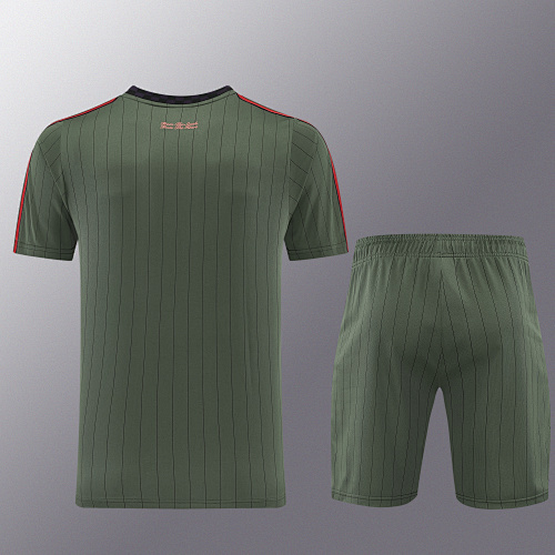 25-26 Bayern Short Sleeve Training Suit - Image 2