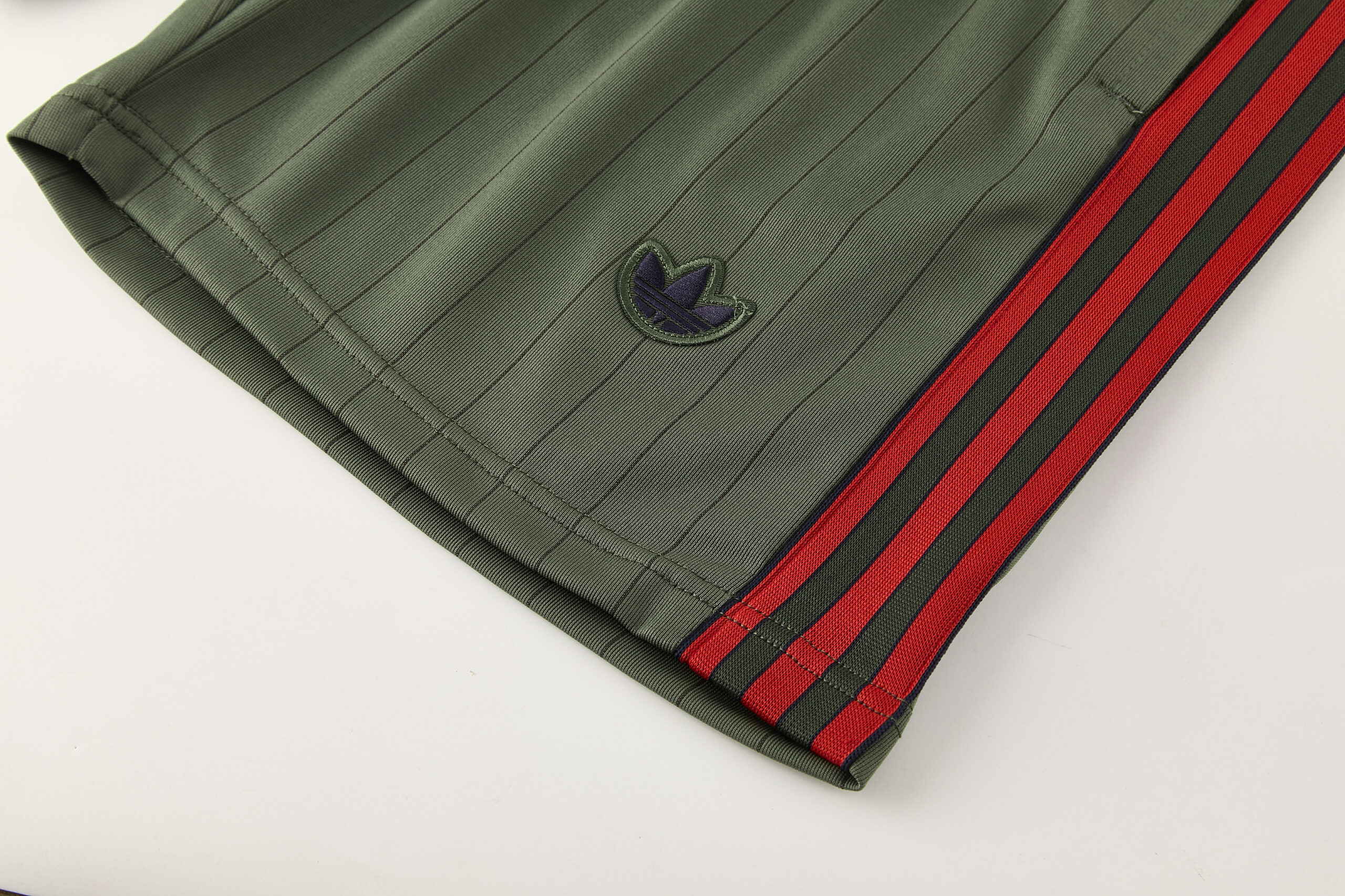 25-26 Bayern Short Sleeve Training Suit - Image 10