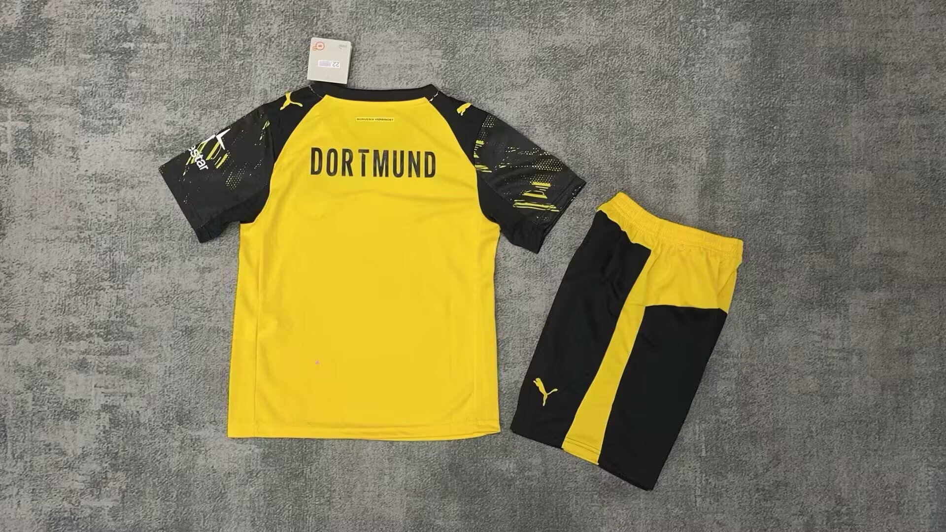 25-26 Borussia Dortmund Home Kid Kit - Image 2